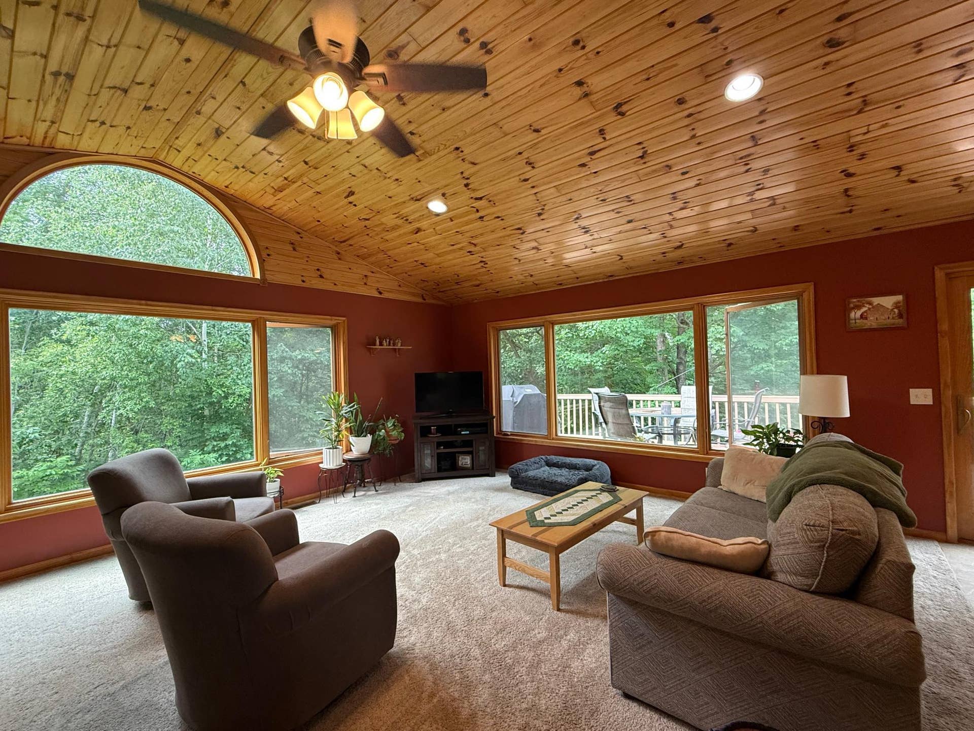 3914 Alder Street NE, Bemidji, MN 56601 Great room