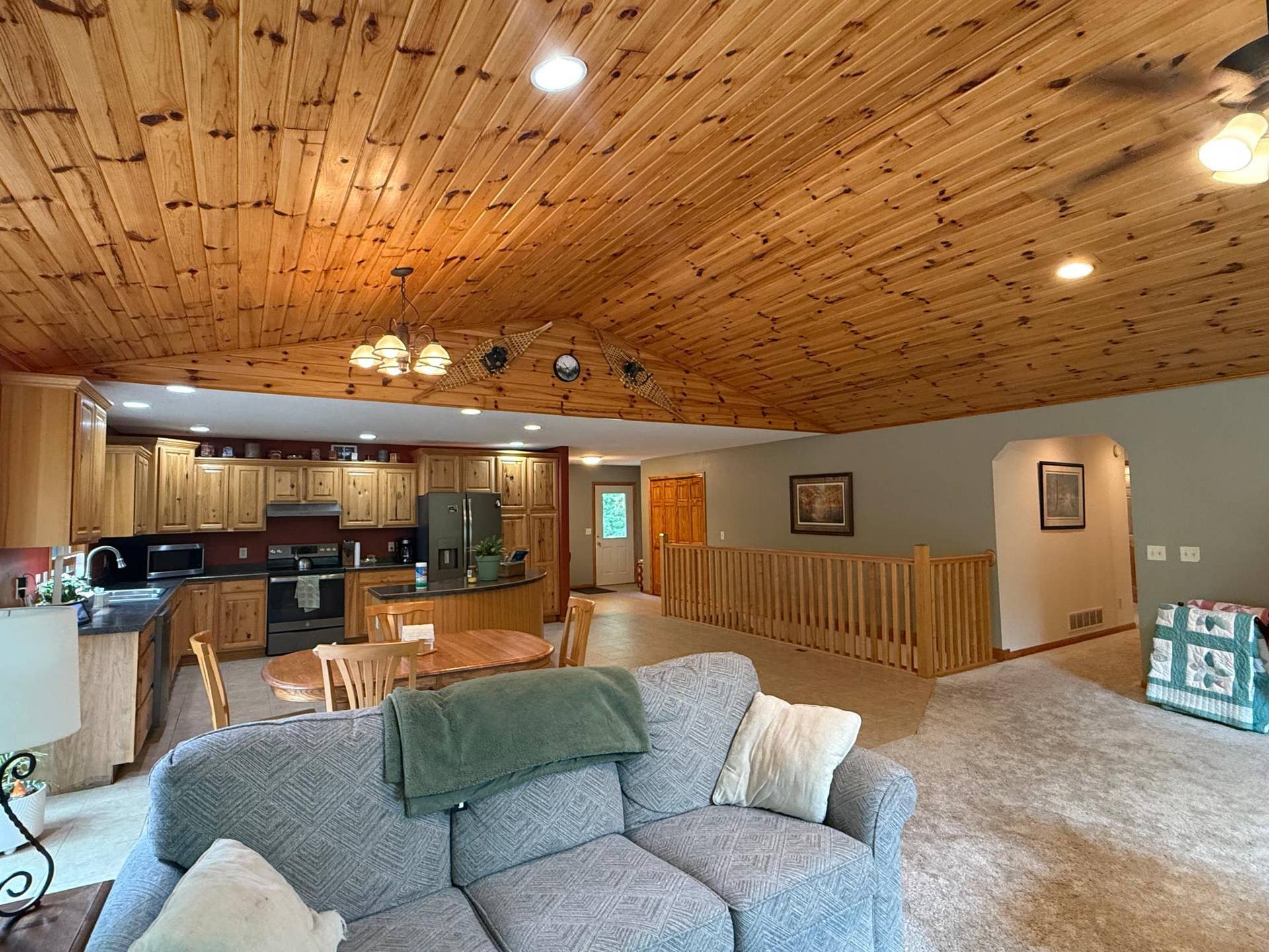 3914 Alder Street NE, Bemidji, MN 56601 Great room