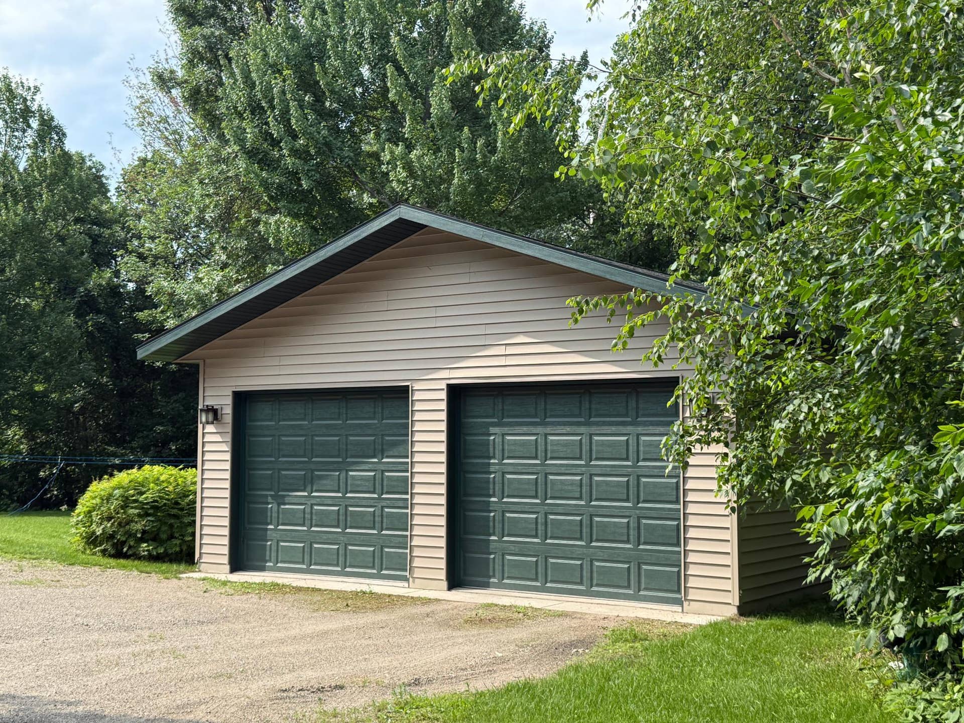 3914 Alder Street NE, Bemidji, MN 56601 Detached garage