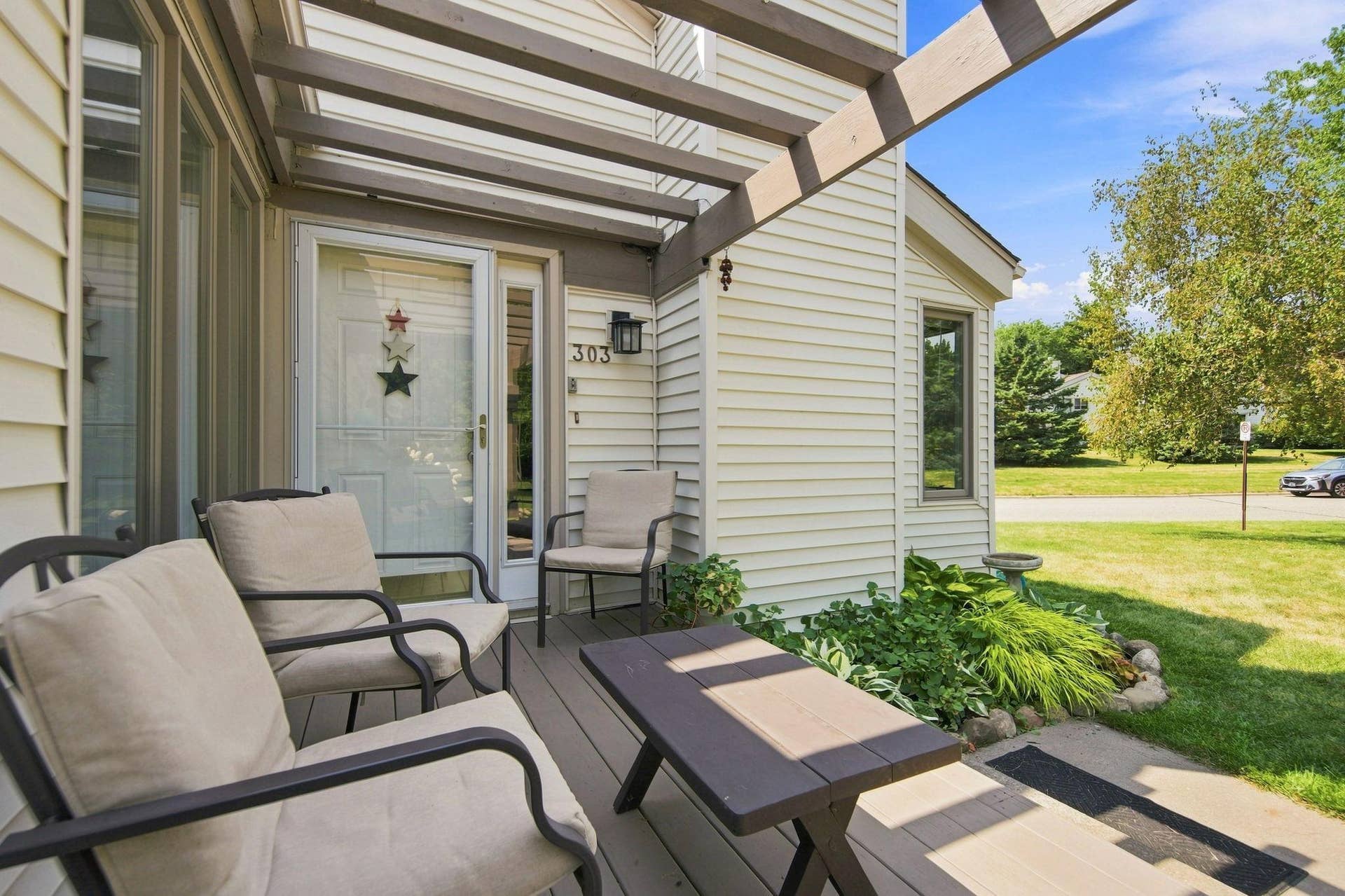 303 Elan Court, Woodbury, MN 55125 4-web-or-mls-DSC01997.jpg