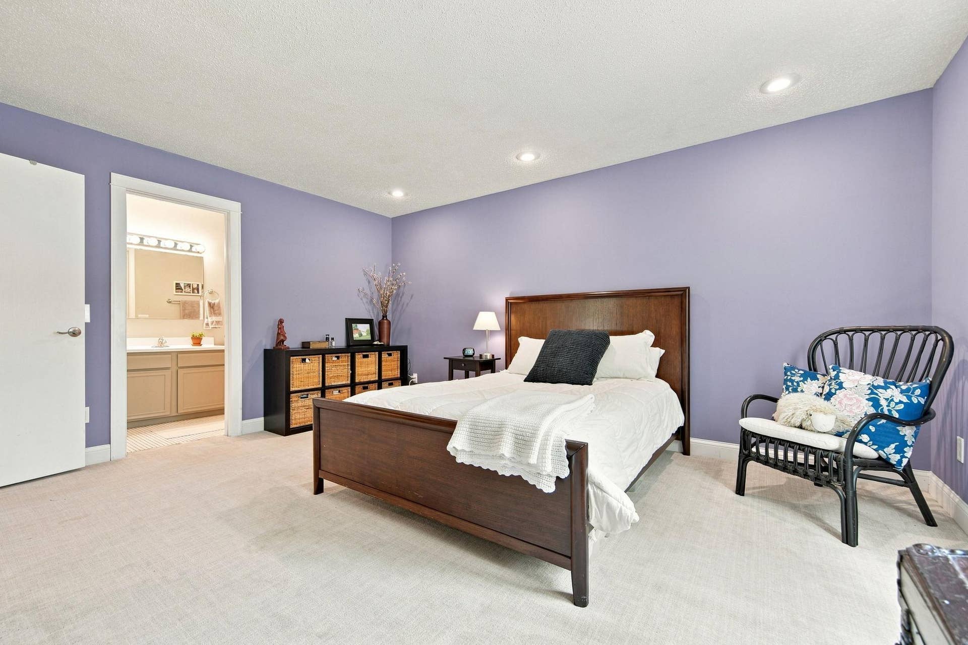 303 Elan Court, Woodbury, MN 55125 27-web-or-mls-DSC01880.jpg