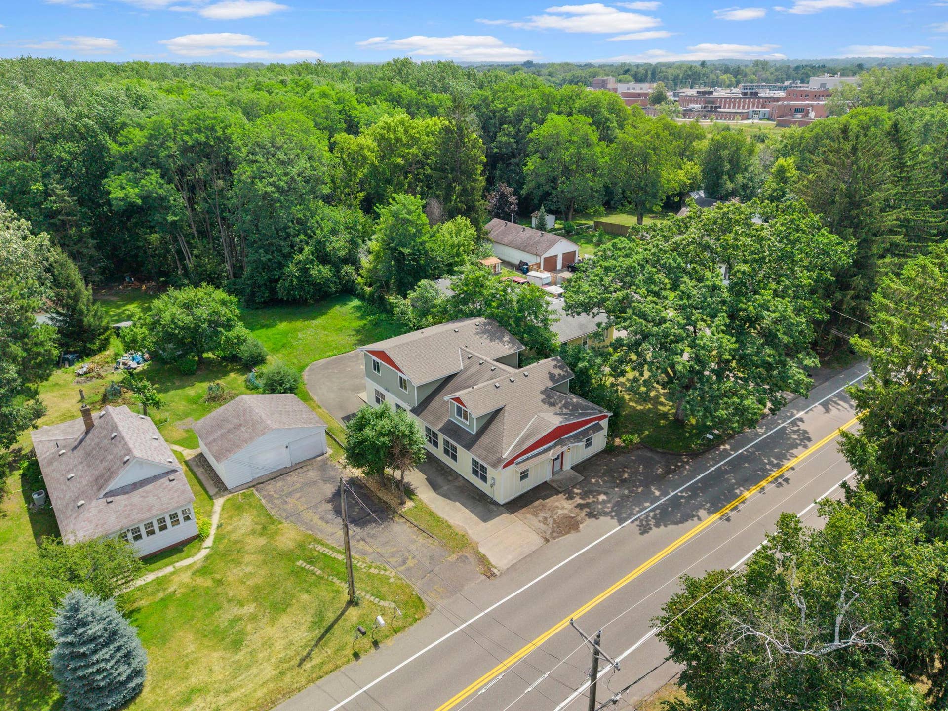 4-web-or-mls-5160 Bald Eagle Ave-49.jpg