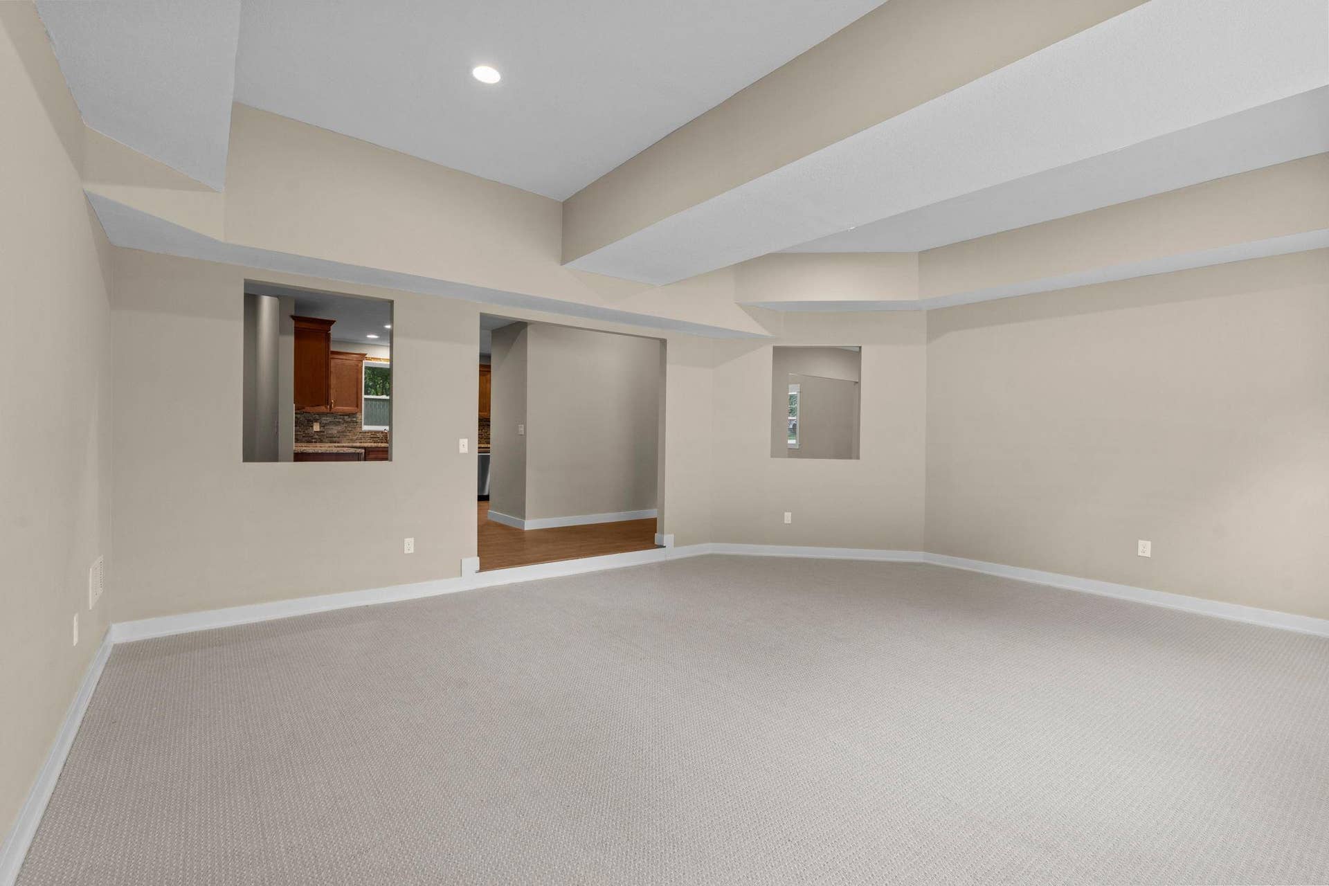 32-web-or-mls-5160 Bald Eagle Ave-234.jpg