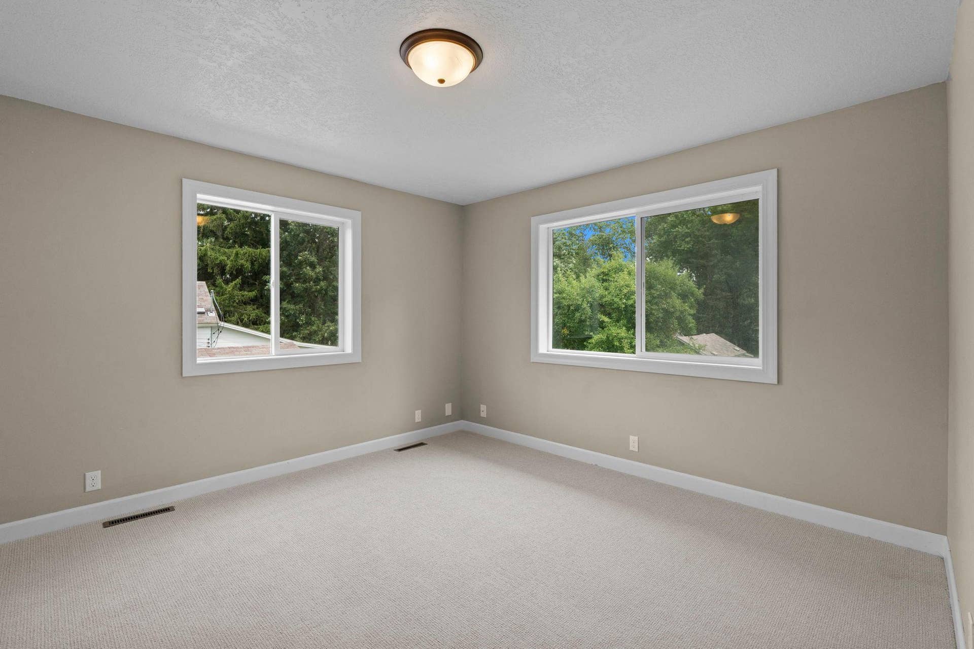 57-web-or-mls-5160 Bald Eagle Ave-364.jpg