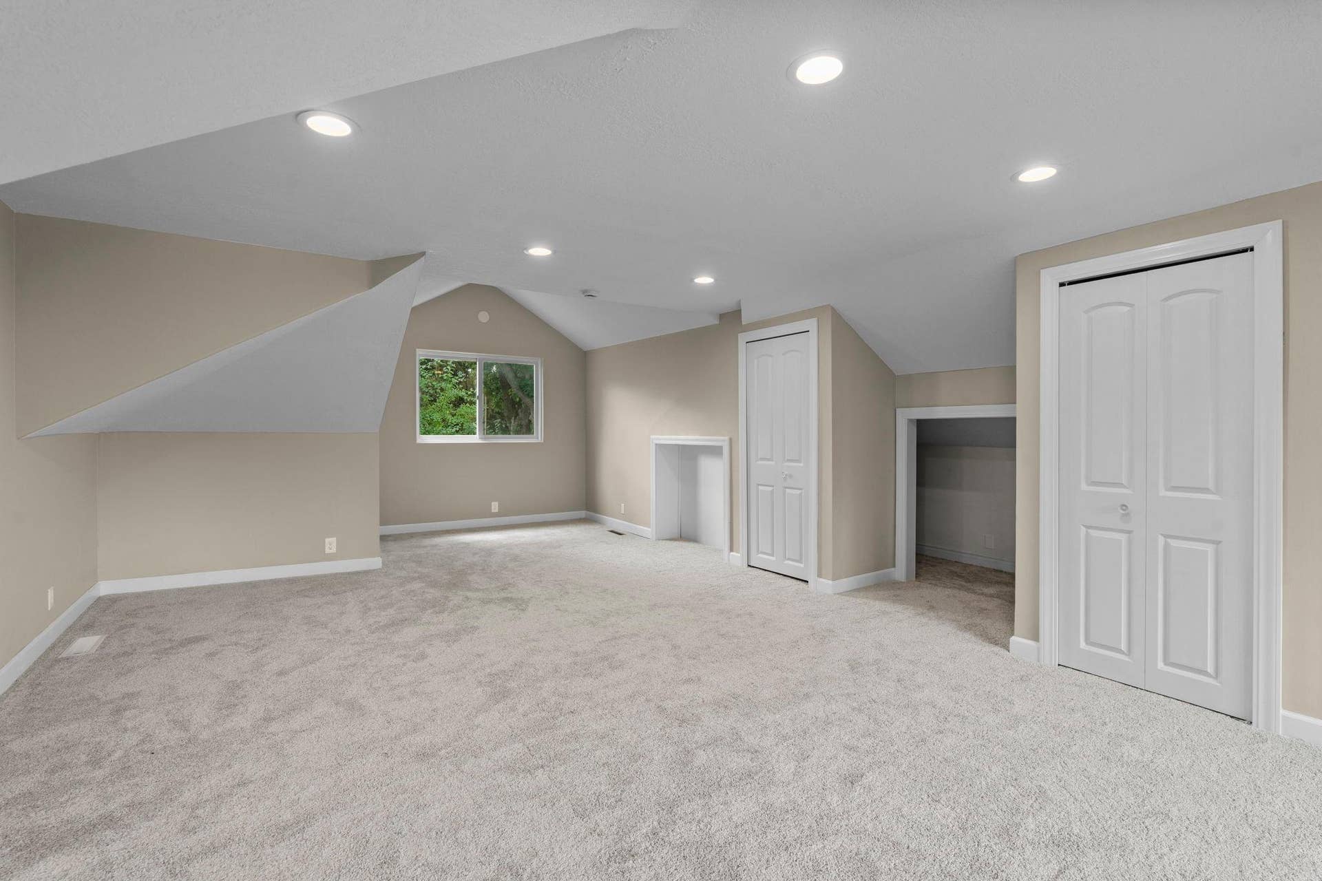 71-web-or-mls-5160 Bald Eagle Ave-434.jpg