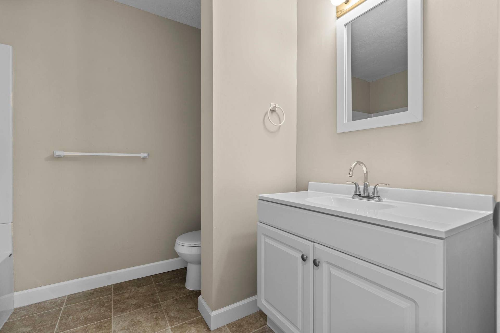 59-web-or-mls-5160 Bald Eagle Ave-374.jpg