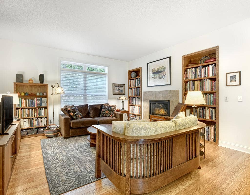 406 Duke Street, 103, Saint Paul, MN 55102 406 Duke
