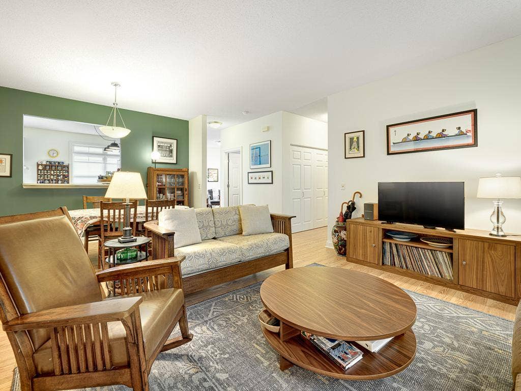 406 Duke Street, 103, Saint Paul, MN 55102 406 Duke