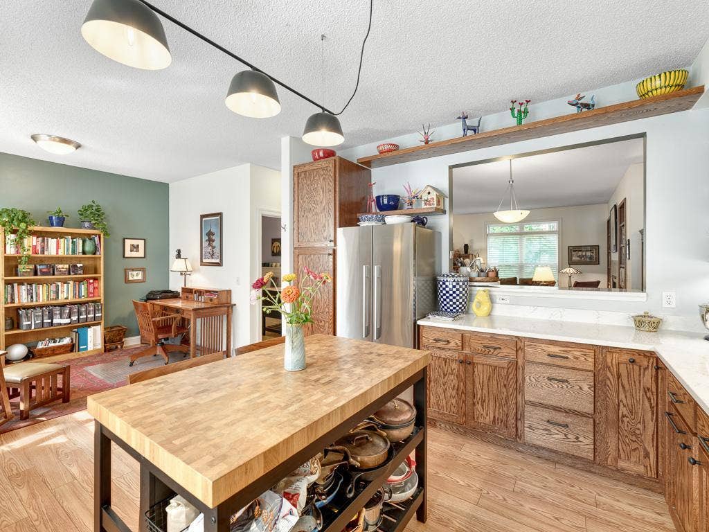 406 Duke Street, 103, Saint Paul, MN 55102 406 Duke