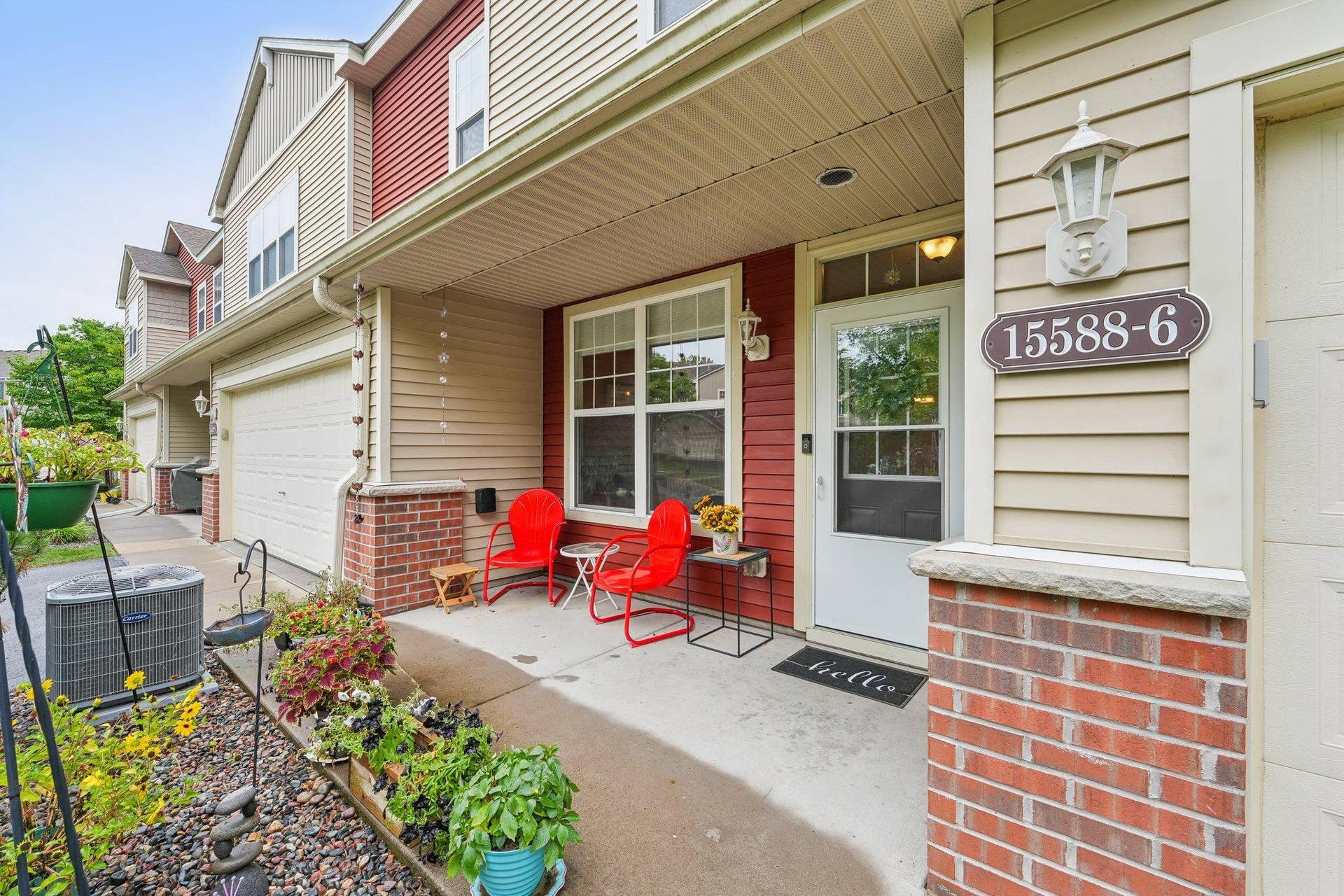 15588 Emerald Drive N, #6, Hugo, MN 55038 5-web-or-mls-Emerald Dr N 6-S1408-005.jpg
