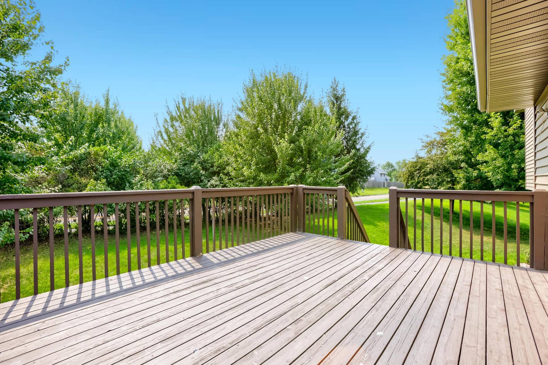 10837 Mississippi Drive N, Brooklyn Park, MN 55443 10837 Mississippi Dr N - Print Quality - 024 - 19 Balcony.jpg