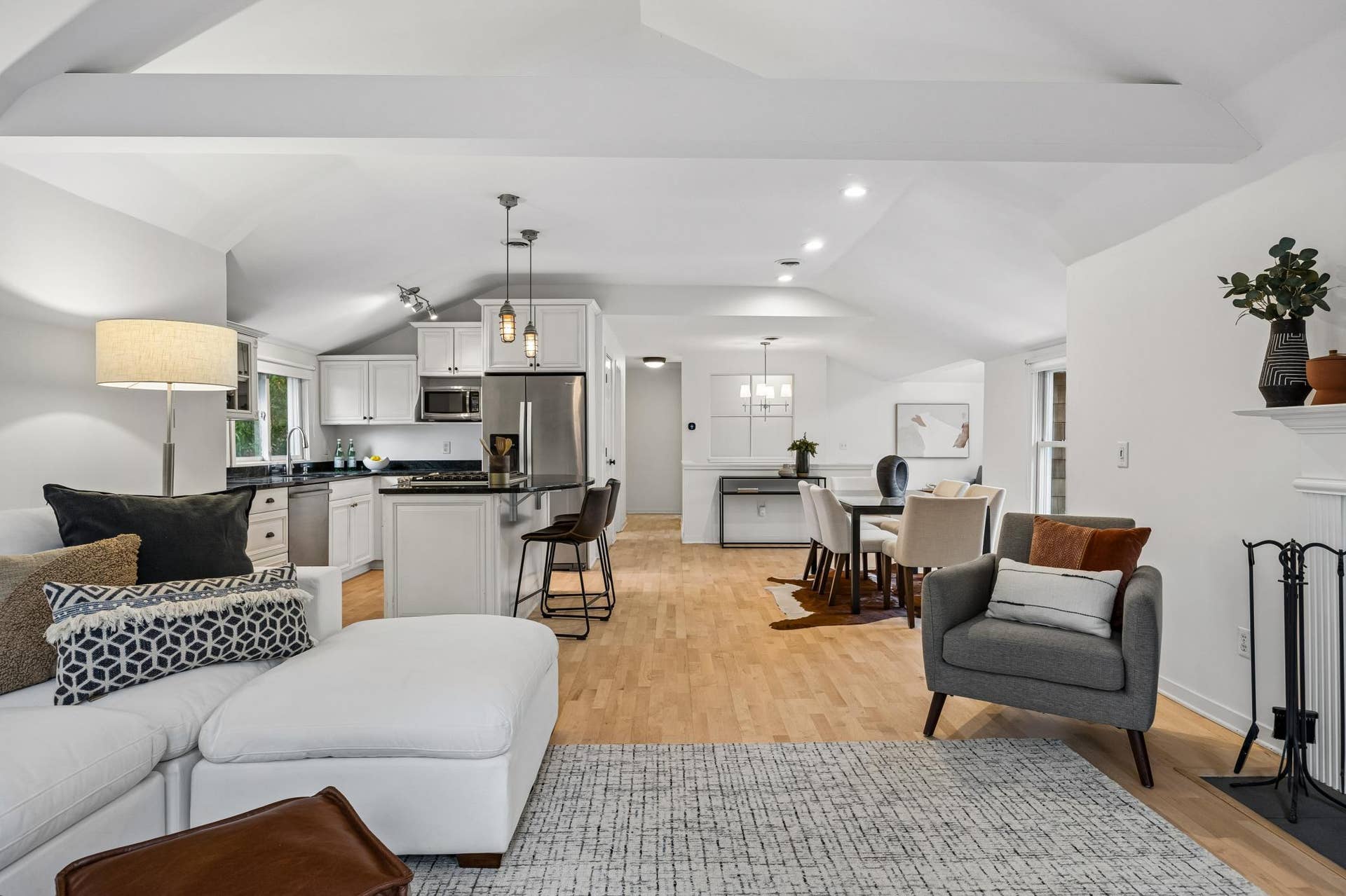 2637 1/2 Humboldt Avenue S, 21, Minneapolis, MN 55408 2637 1/2 Humboldt Avenue S, 21, Minneapolis, MN 55408