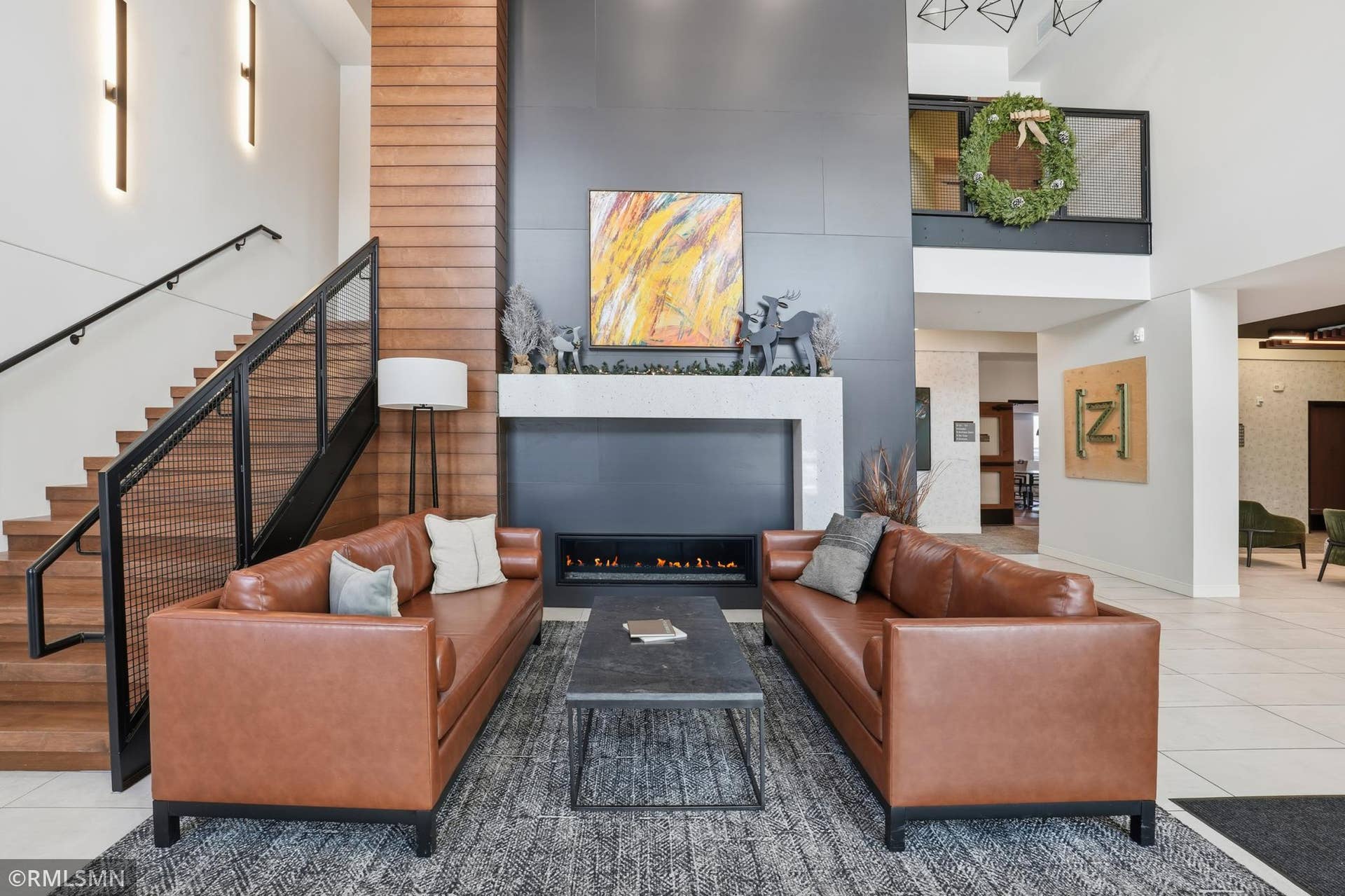 114 Brick Street S, #207, Stillwater, MN 55082 Lobby