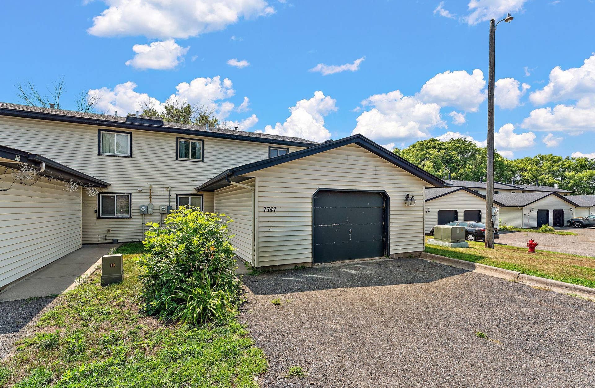 7747 89th Avenue N, Brooklyn Park, MN 55445 3-web-or-mls-UAV Vision Media (6).jpg