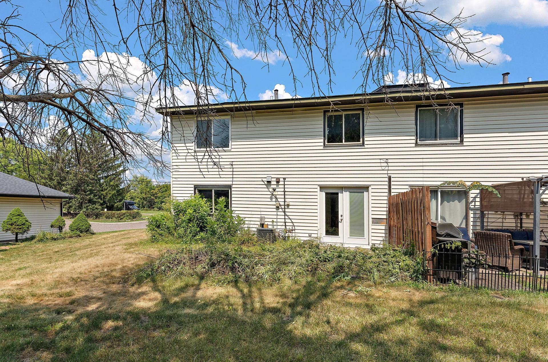 7747 89th Avenue N, Brooklyn Park, MN 55445 7-web-or-mls-UAV Vision Media (5).jpg