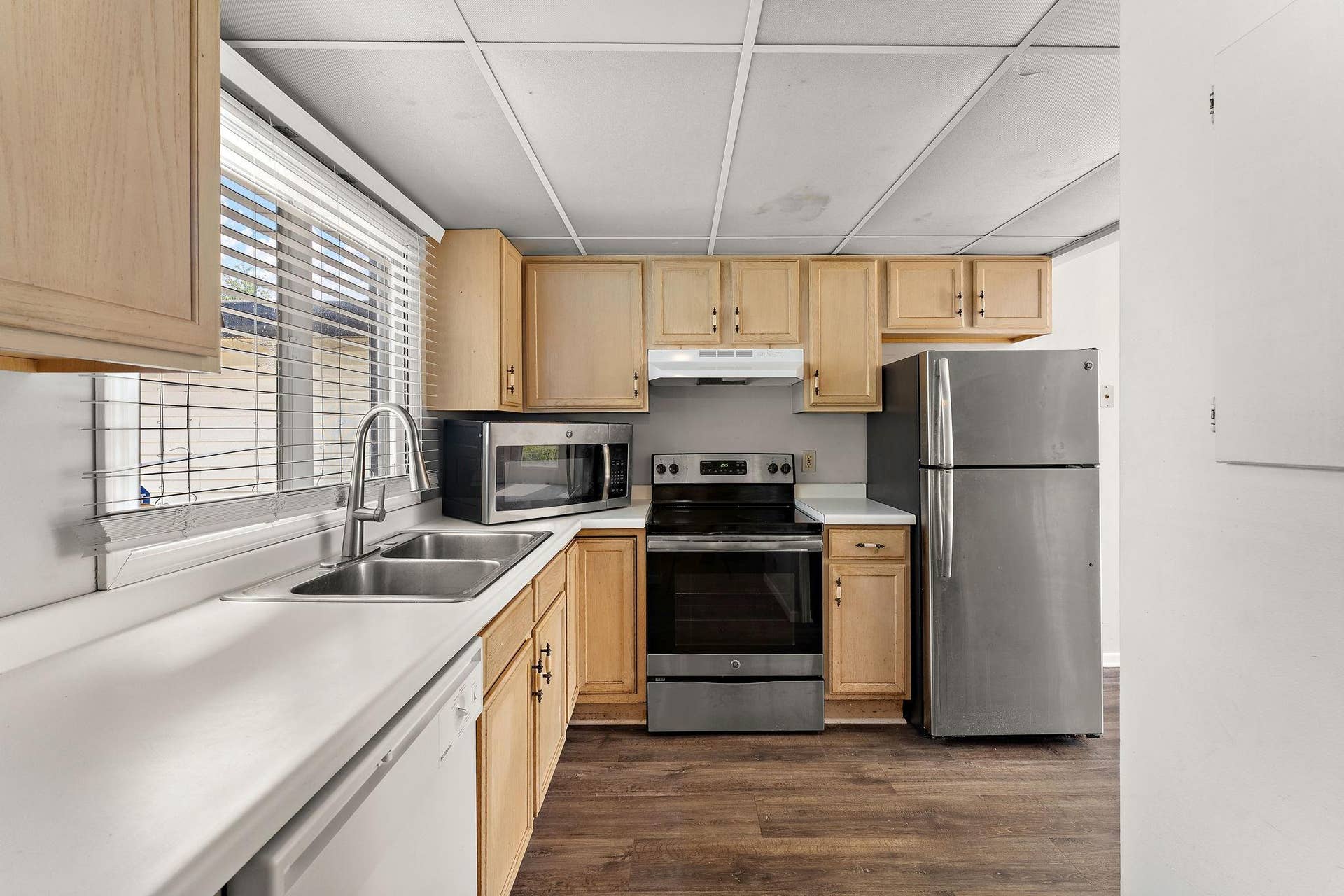 7747 89th Avenue N, Brooklyn Park, MN 55445 14-web-or-mls-UAV Vision Media (2).jpg