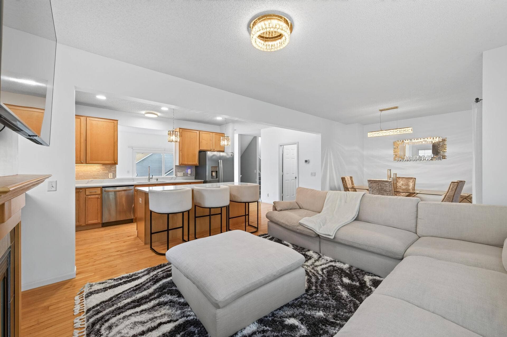 201 Alberta Lane, Little Canada, MN 55117 Open-Concept Living