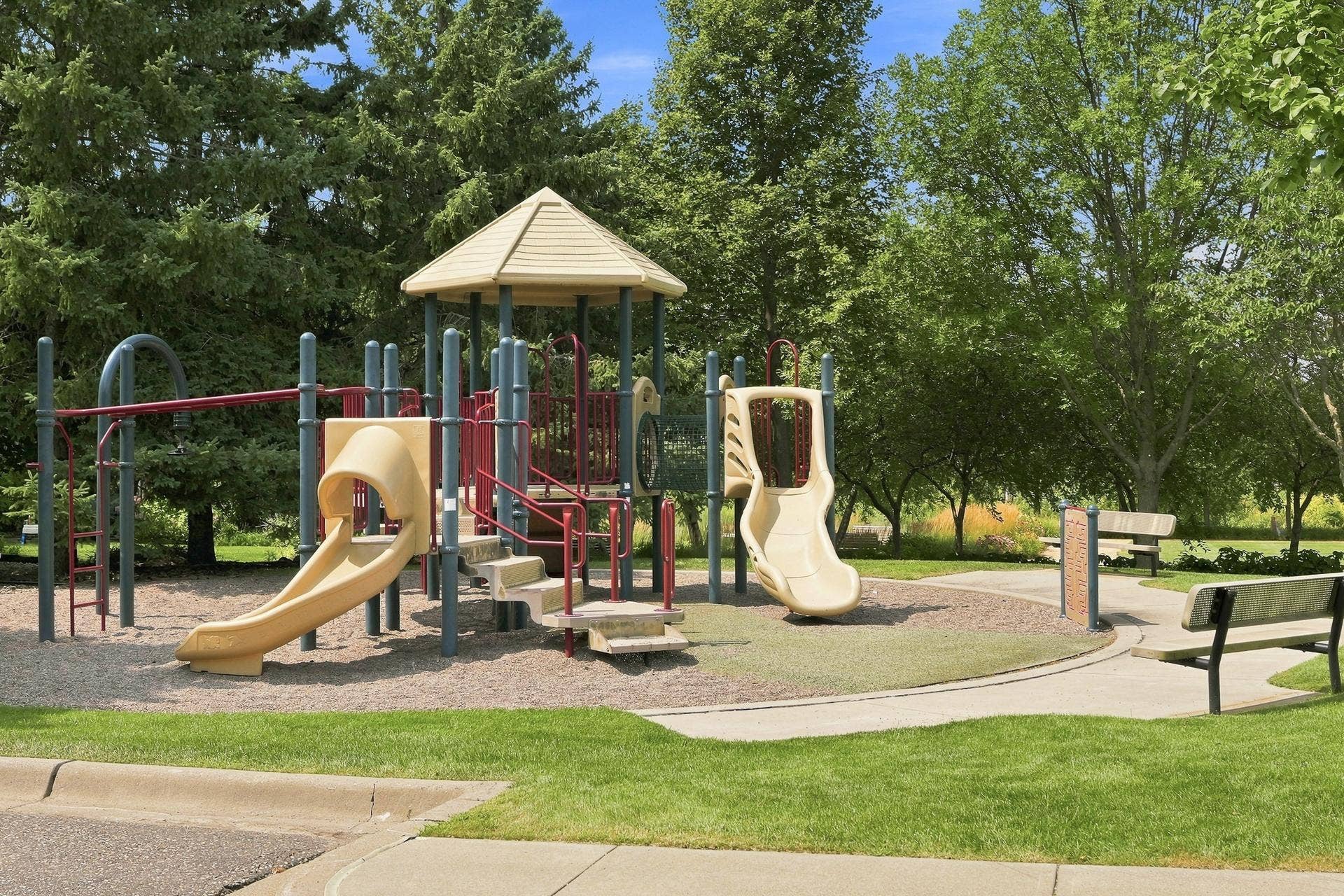 11021 Oak Grove Circle #C, Woodbury, MN 55129 Bailey's Arbor Parks & Playgrounds