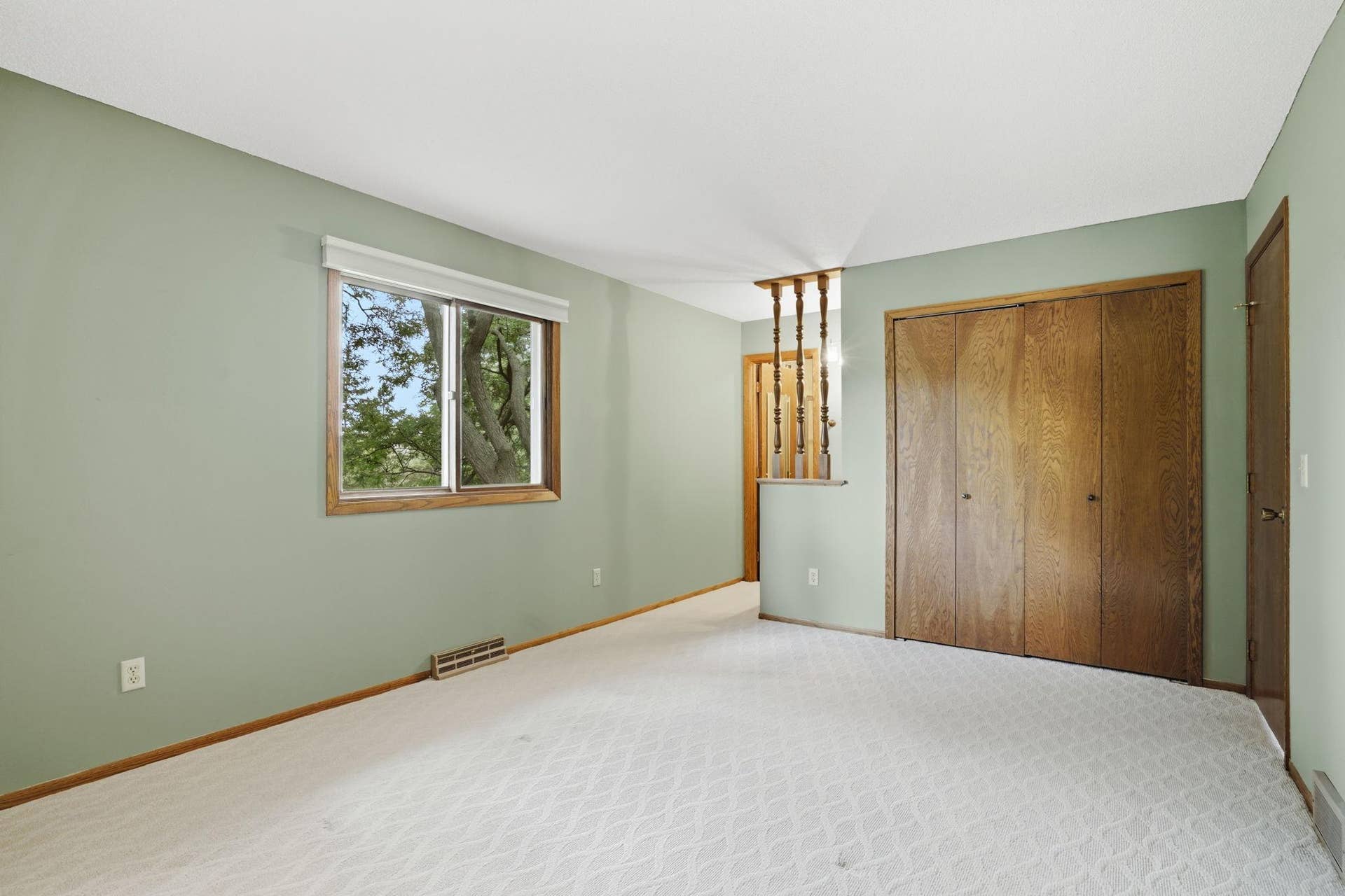 6207 Edgemont Boulevard N, Brooklyn Park, MN 55428 6207 Edgemont Boulevard N, Brooklyn Park, MN 55428