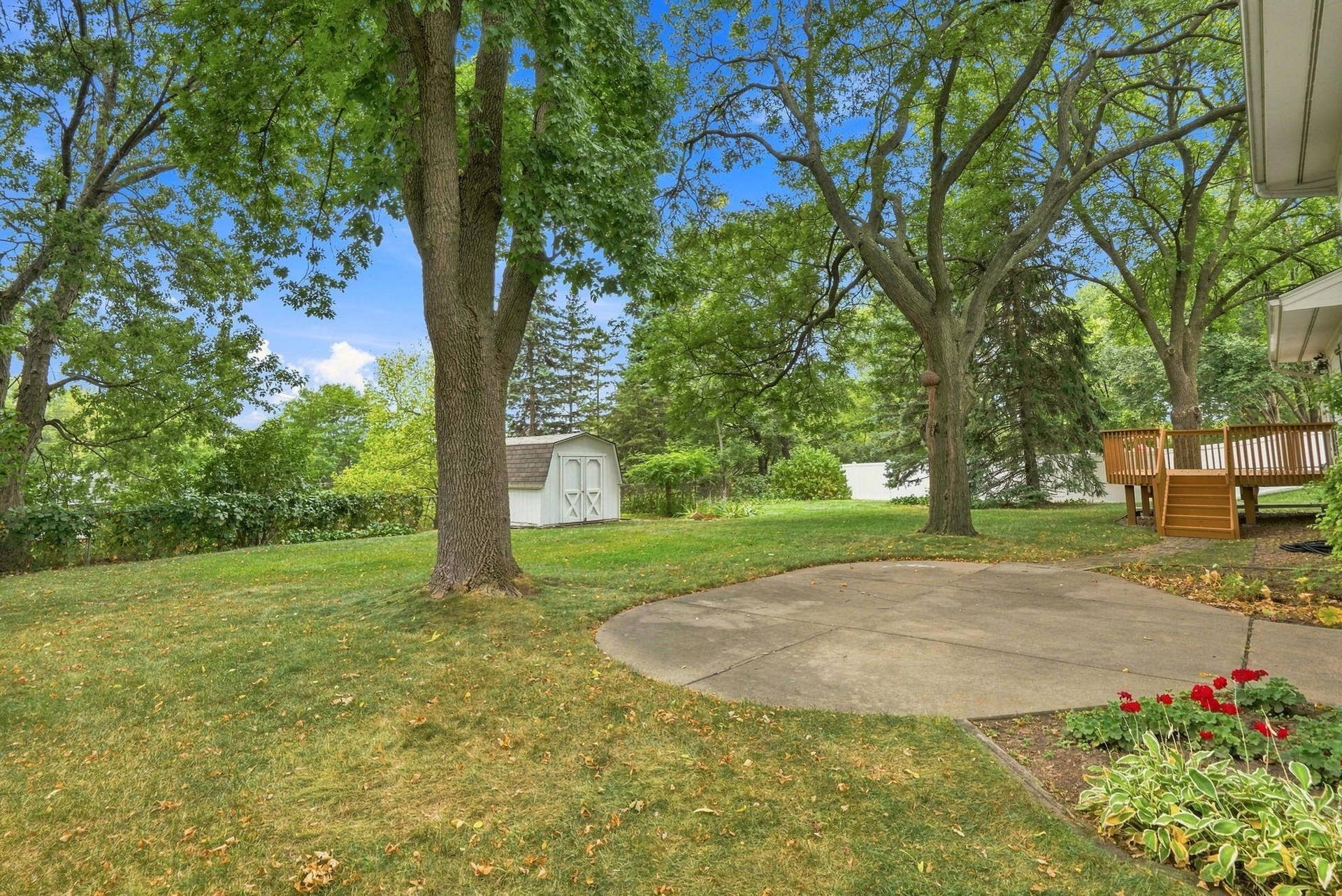 6207 Edgemont Boulevard N, Brooklyn Park, MN 55428 6207 Edgemont Boulevard N, Brooklyn Park, MN 55428