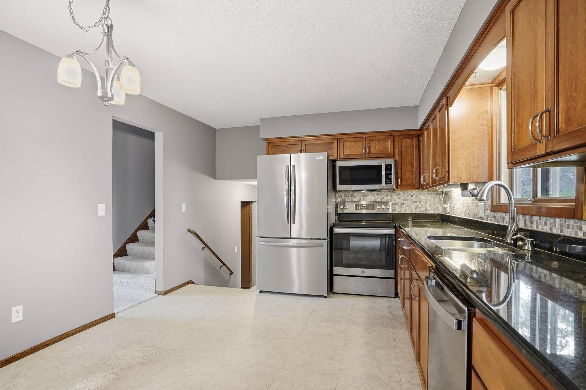 6207 Edgemont Boulevard N, Brooklyn Park, MN 55428 6207 Edgemont Boulevard N, Brooklyn Park, MN 55428