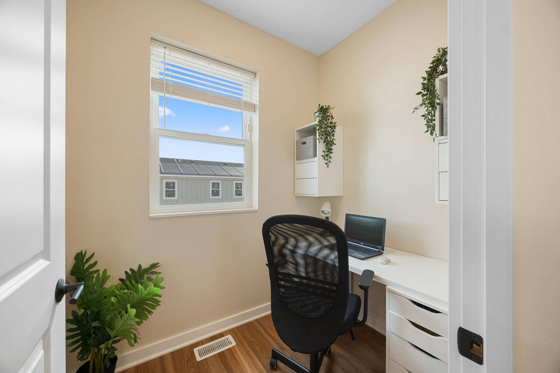 1339 Howard Street N, #1, 92, Saint Paul, MN 55119 This small room off of the kitchen is staged as an office - could make a nice pantry