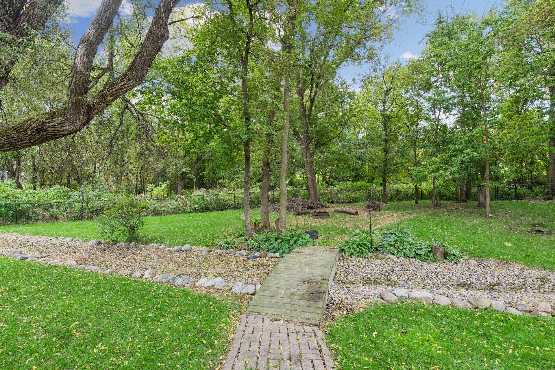 848 Bridle Creek Lane, Jordan, MN 55352 848 Bridle Creek Lane, Jordan, MN 55352