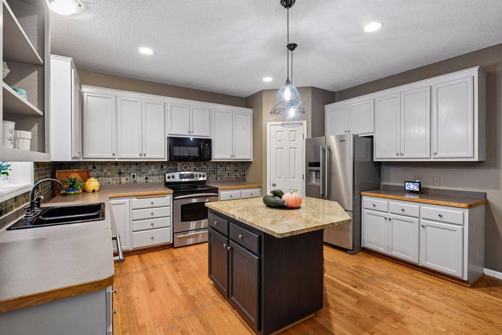848 Bridle Creek Lane, Jordan, MN 55352 848 Bridle Creek Lane, Jordan, MN 55352