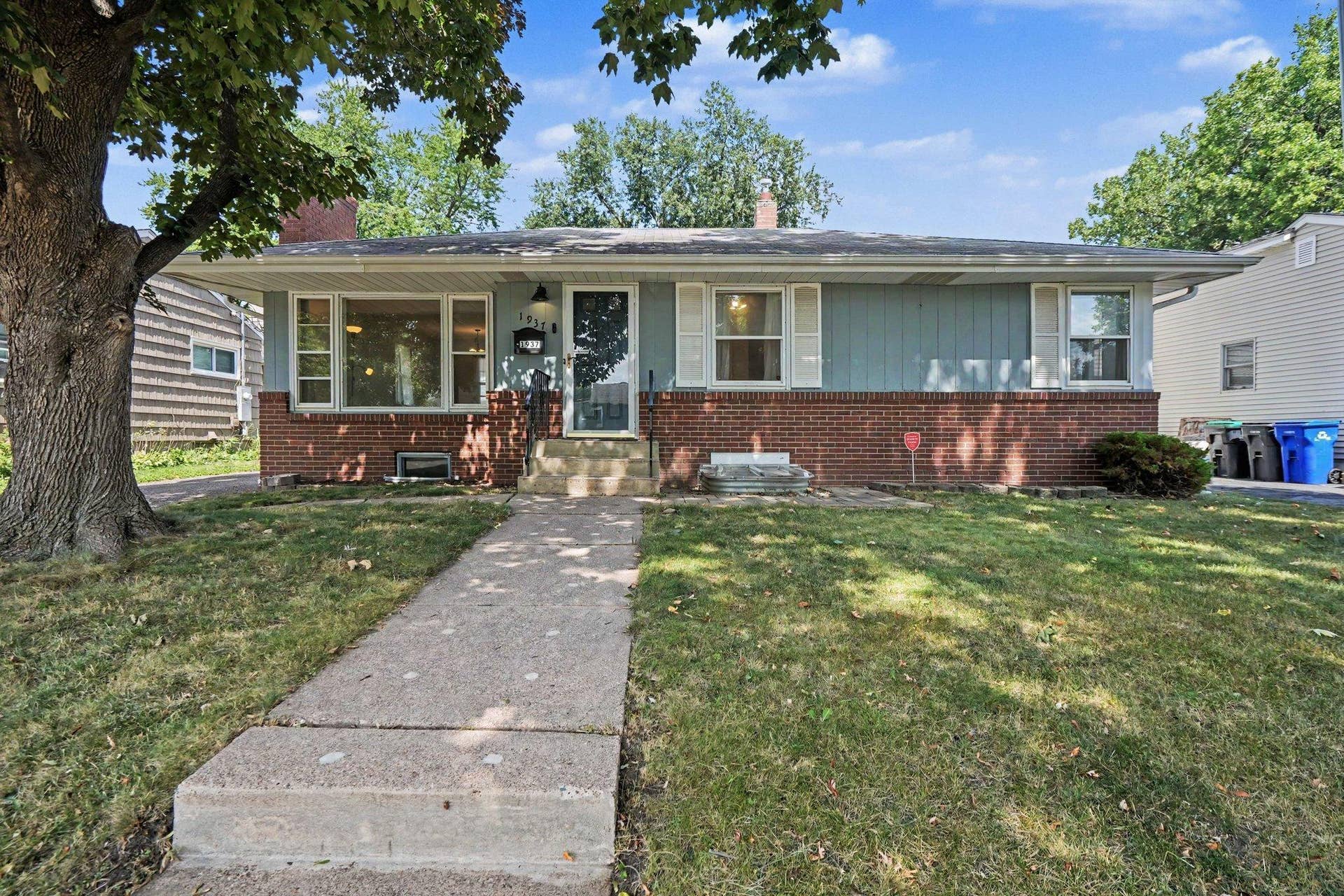 1937 Morgan Avenue, 94, Saint Paul, MN 55116