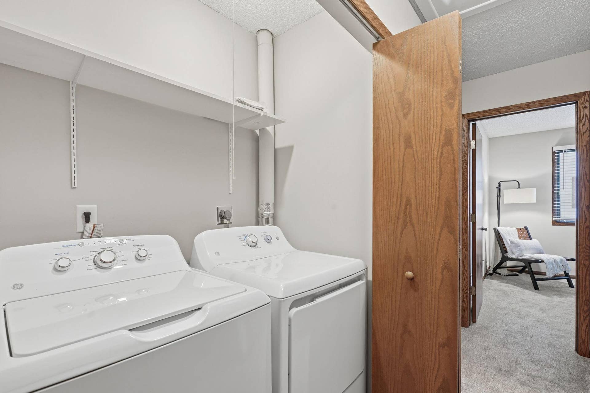 6616 84th Court N, Brooklyn Park, MN 55445 Brand new washer and dryer