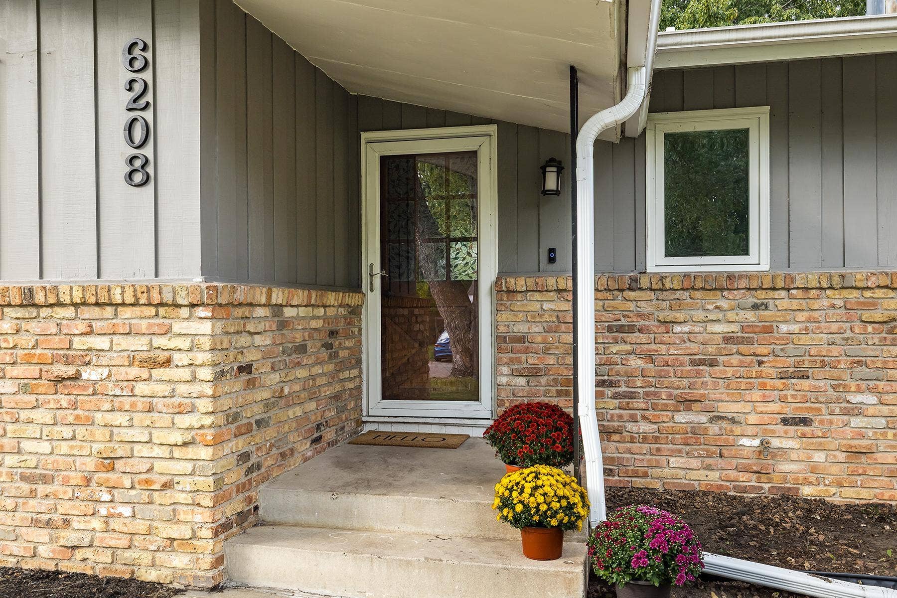 6208 81st Avenue N, Brooklyn Park, MN 55443 6208 81st Avenue N, Brooklyn Park, MN 55443