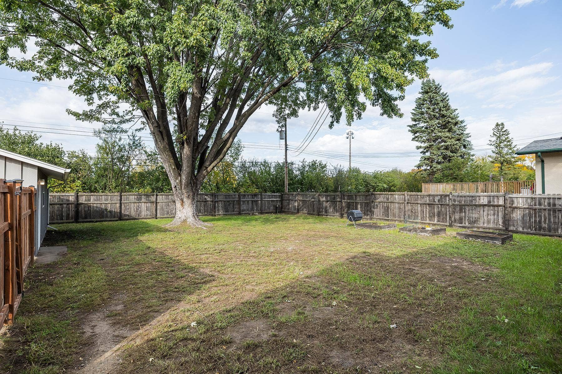 6208 81st Avenue N, Brooklyn Park, MN 55443 6208 81st Avenue N, Brooklyn Park, MN 55443