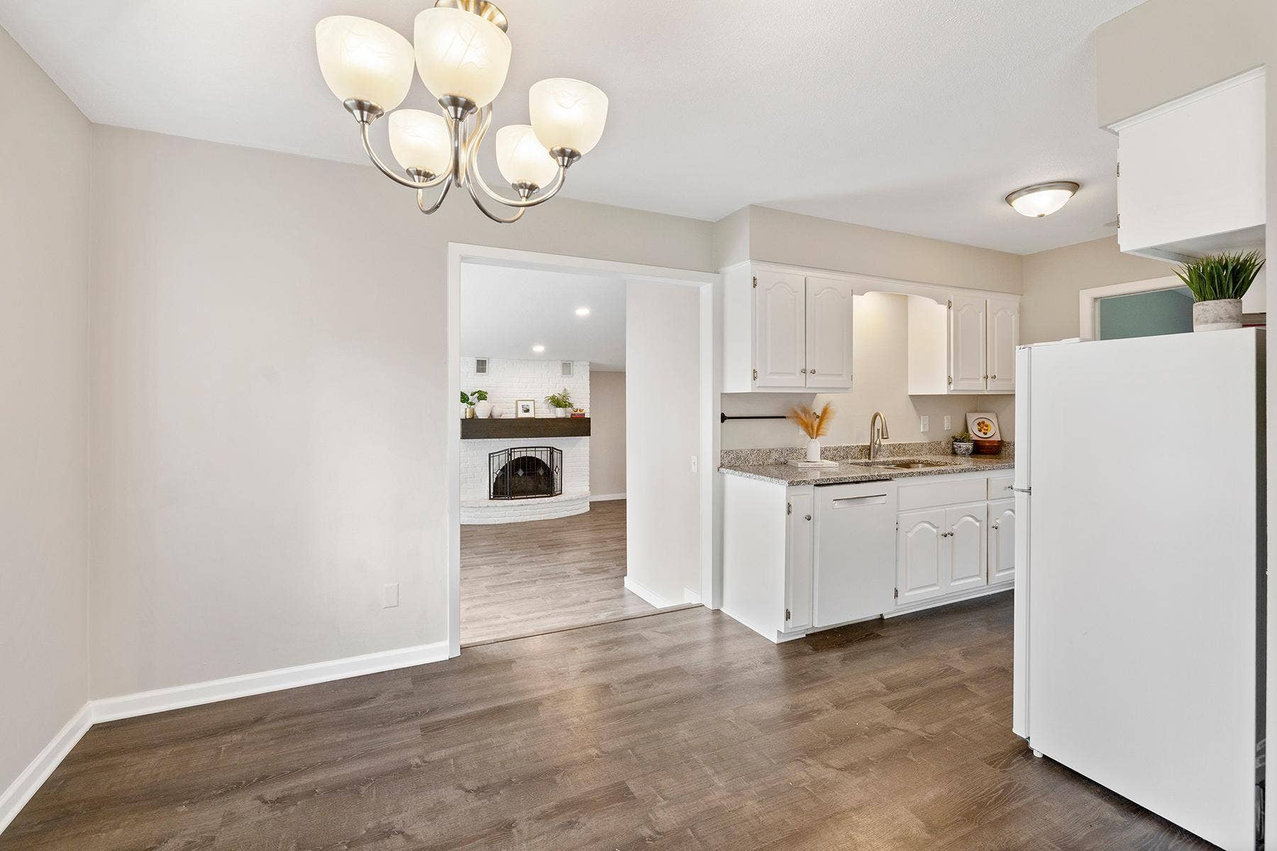 6208 81st Avenue N, Brooklyn Park, MN 55443 6208 81st Avenue N, Brooklyn Park, MN 55443