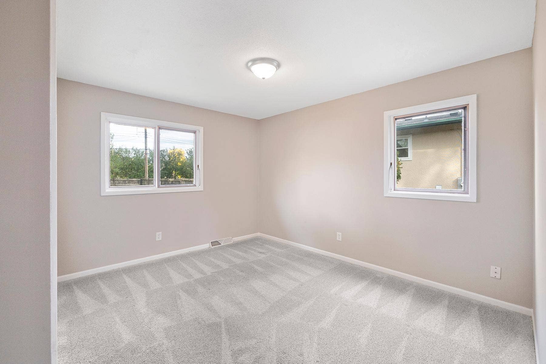 6208 81st Avenue N, Brooklyn Park, MN 55443 6208 81st Avenue N, Brooklyn Park, MN 55443