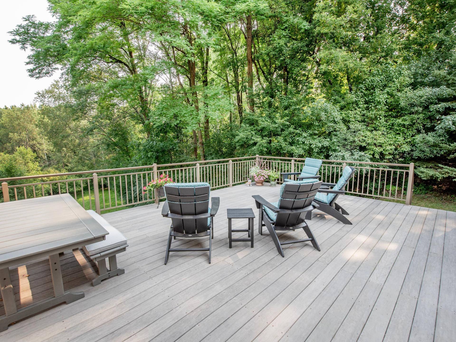 6256 Lynn Way, Woodbury, MN 55129 6256 Lynn Way, Woodbury, MN 55129