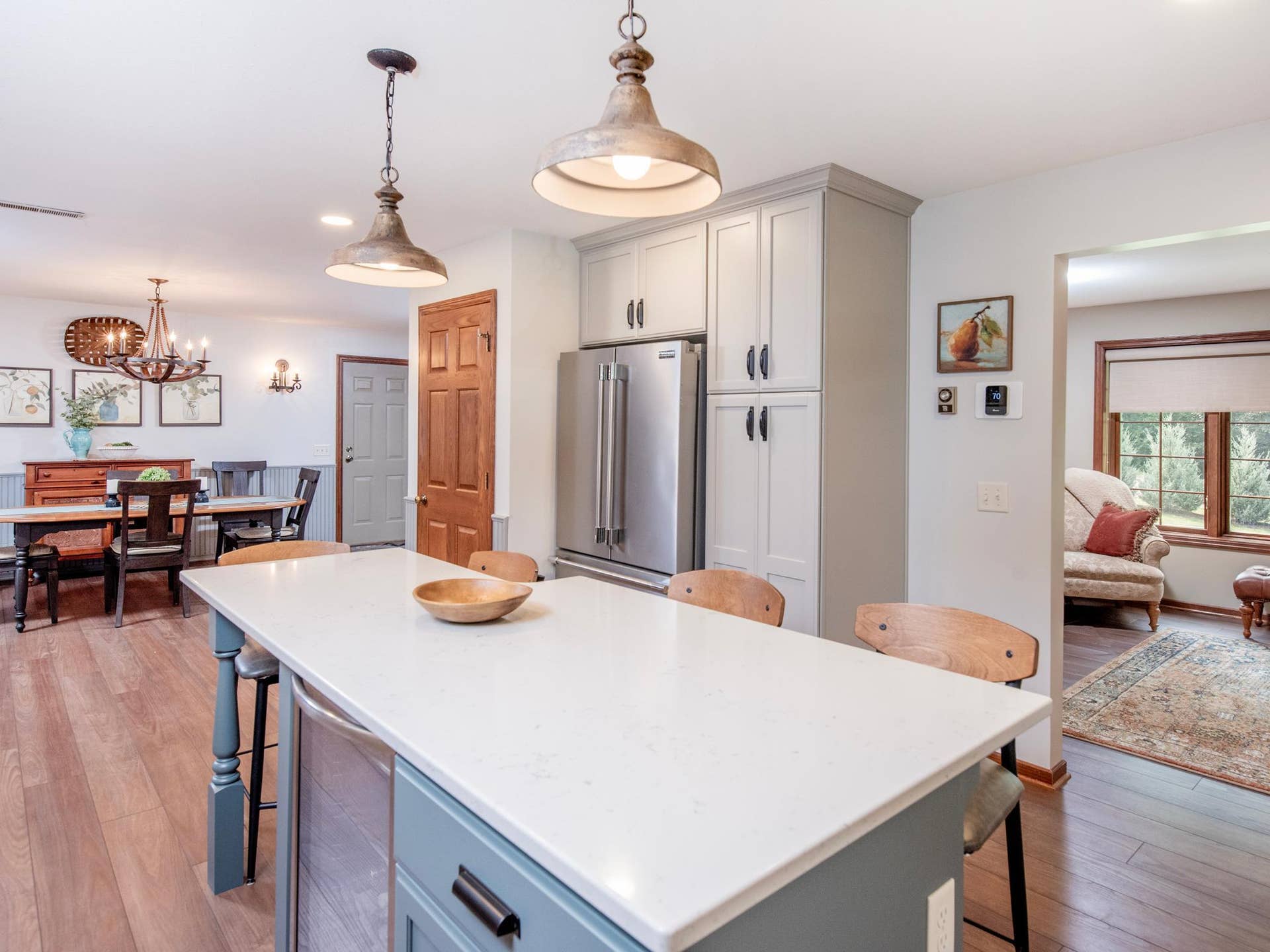 6256 Lynn Way, Woodbury, MN 55129 6256 Lynn Way, Woodbury, MN 55129