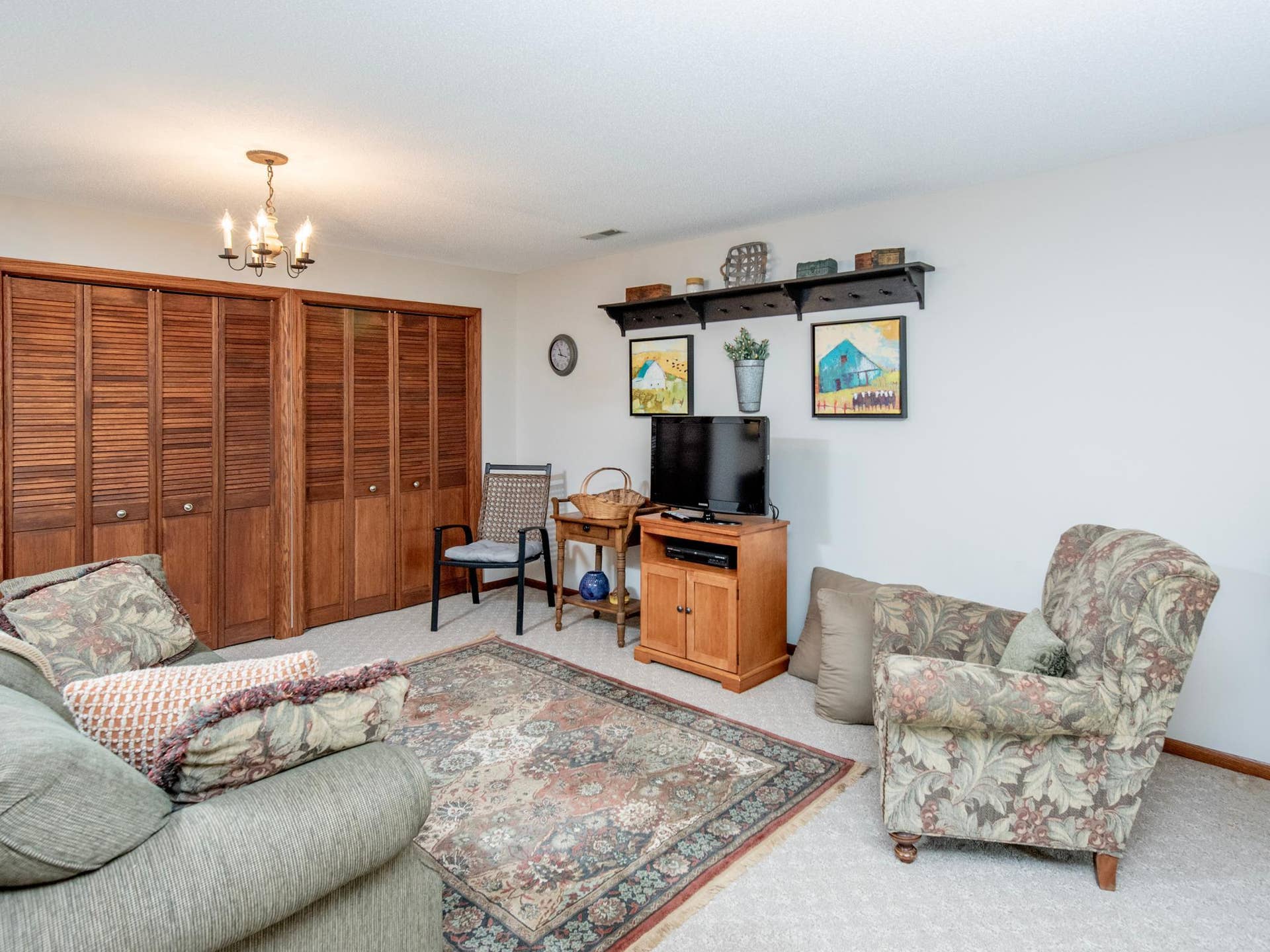 6256 Lynn Way, Woodbury, MN 55129 6256 Lynn Way, Woodbury, MN 55129