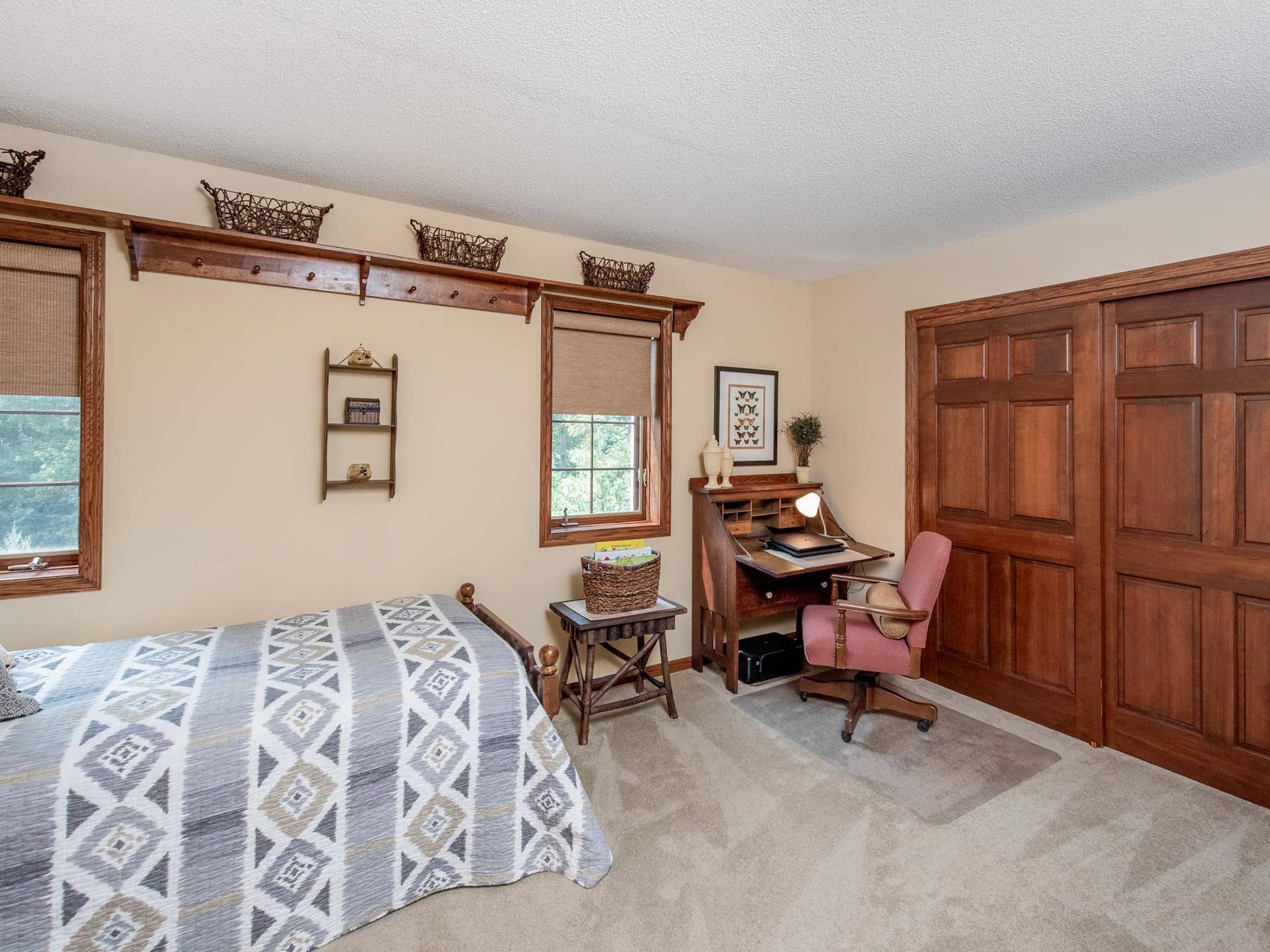 6256 Lynn Way, Woodbury, MN 55129 6256 Lynn Way, Woodbury, MN 55129