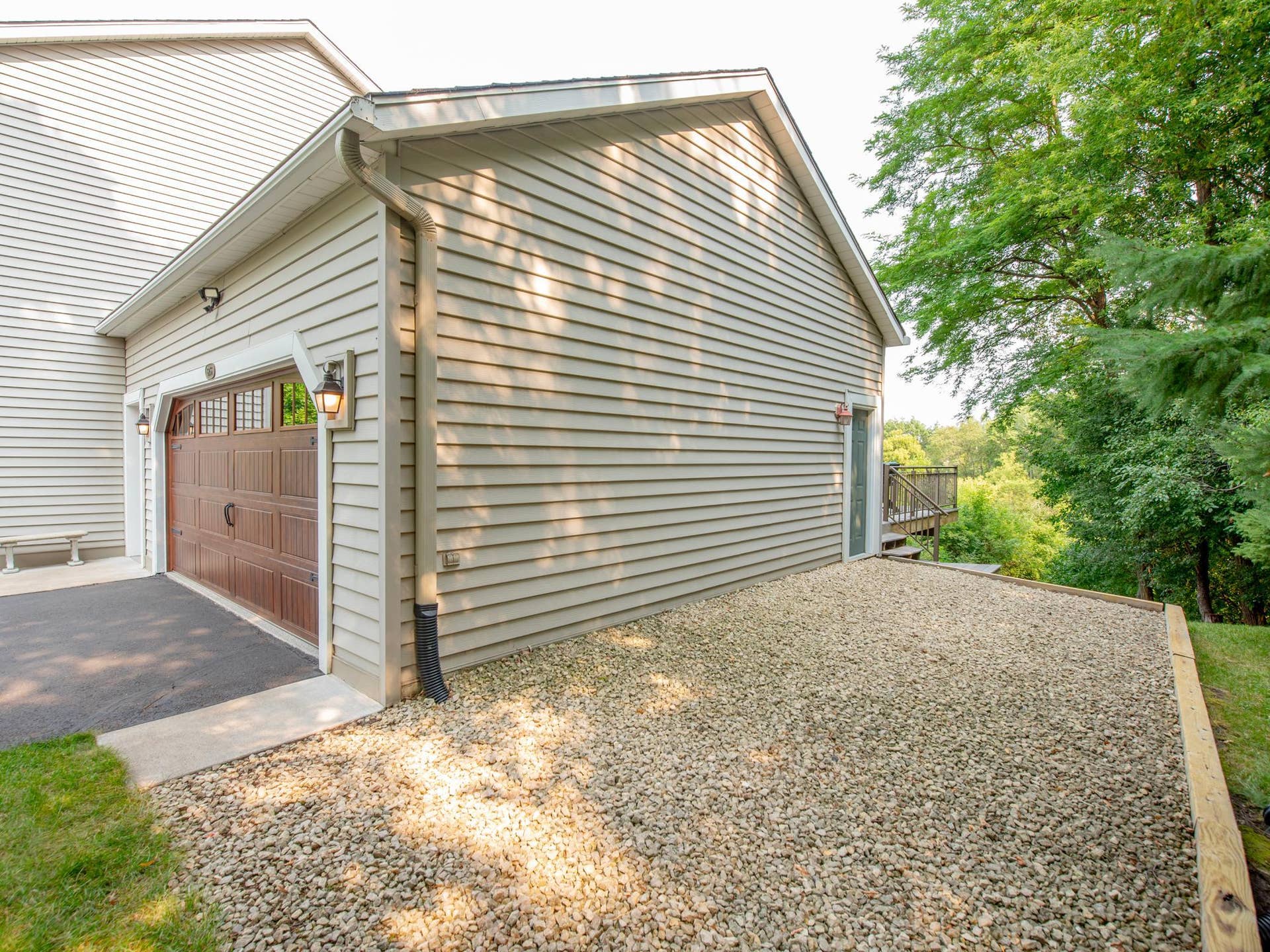 6256 Lynn Way, Woodbury, MN 55129 6256 Lynn Way, Woodbury, MN 55129