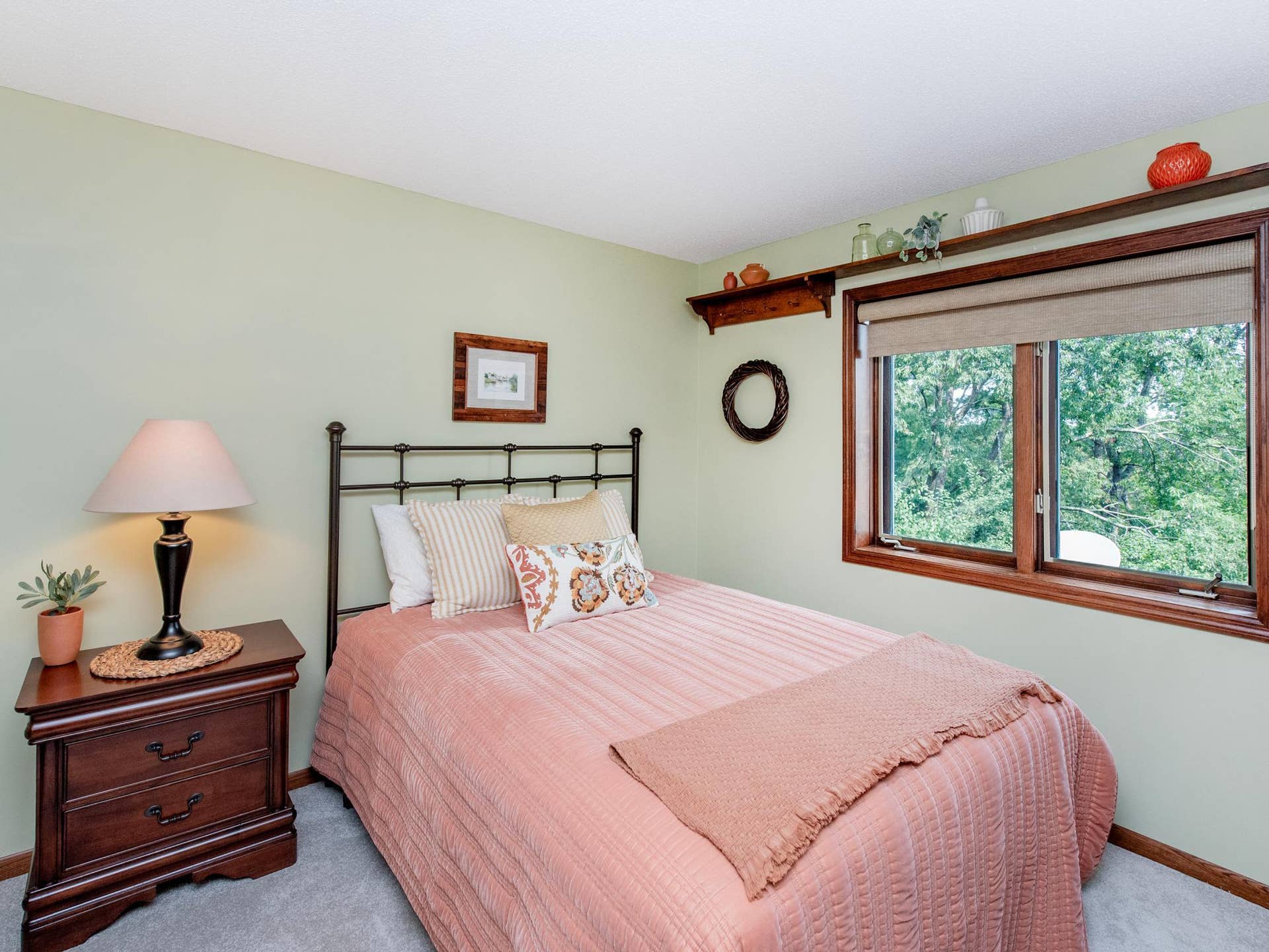 6256 Lynn Way, Woodbury, MN 55129 6256 Lynn Way, Woodbury, MN 55129
