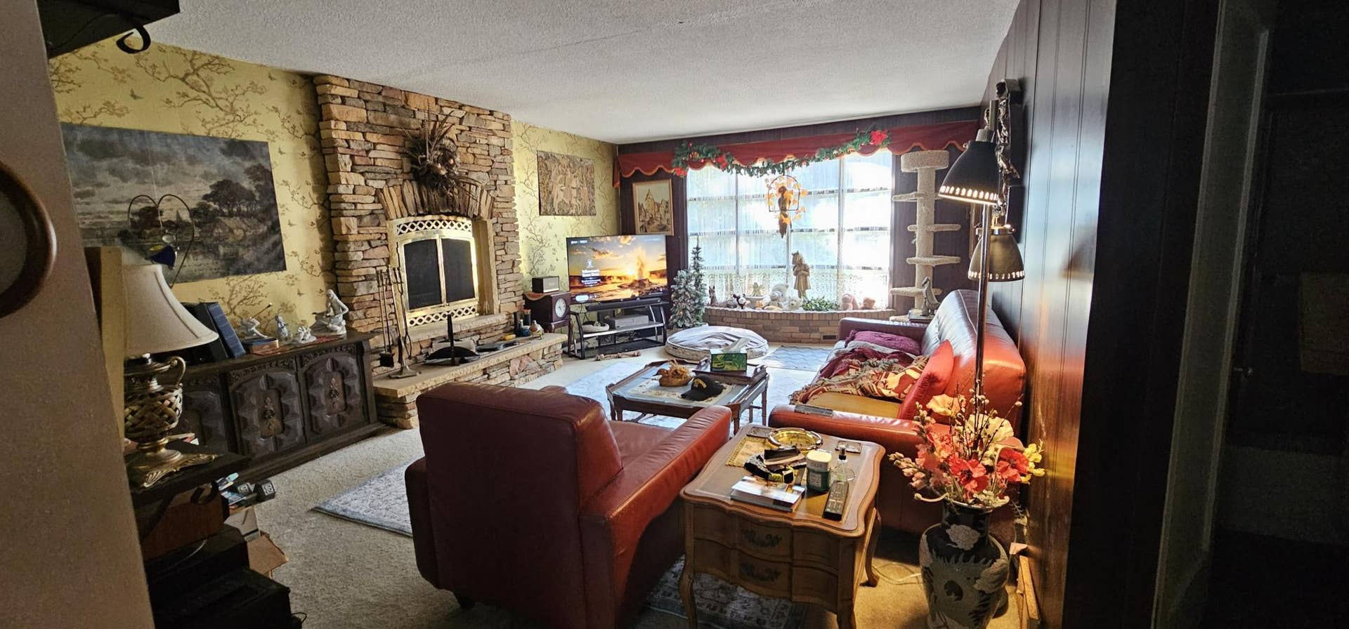 571 Century Avenue N, Maplewood, MN 55119 Family Room with Fire Place.jpg