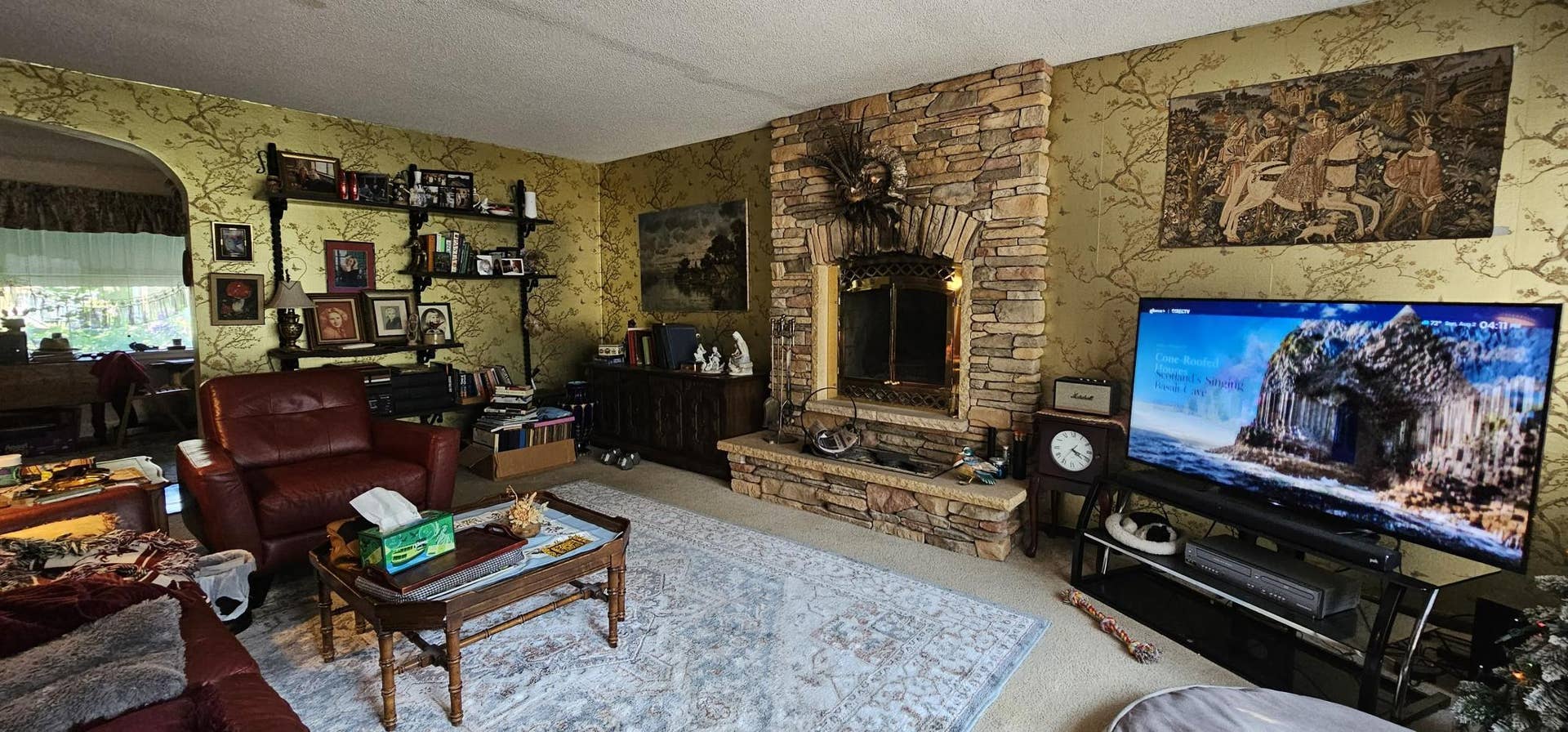 571 Century Avenue N, Maplewood, MN 55119 Family Room.jpg