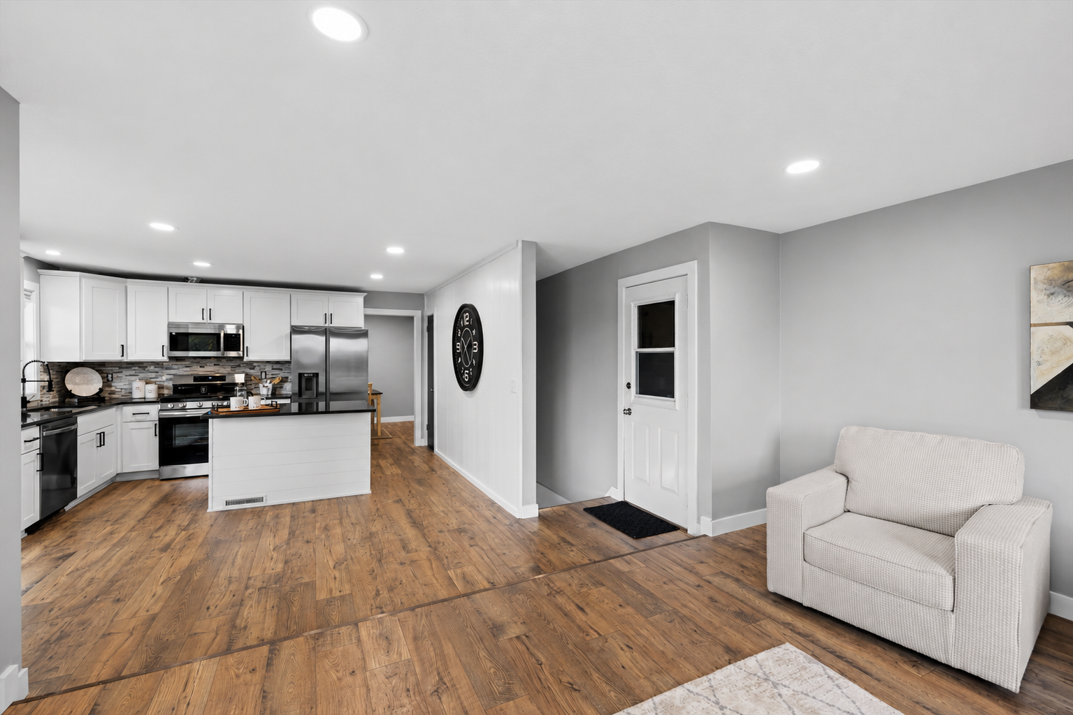 5415 Twin Lake Boulevard E, Brooklyn Center, MN 55429 5415 Twin Lake Boulevard E, Brooklyn Center, MN 55429