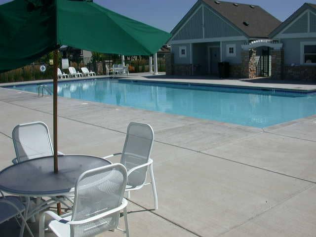 pool2.JPG