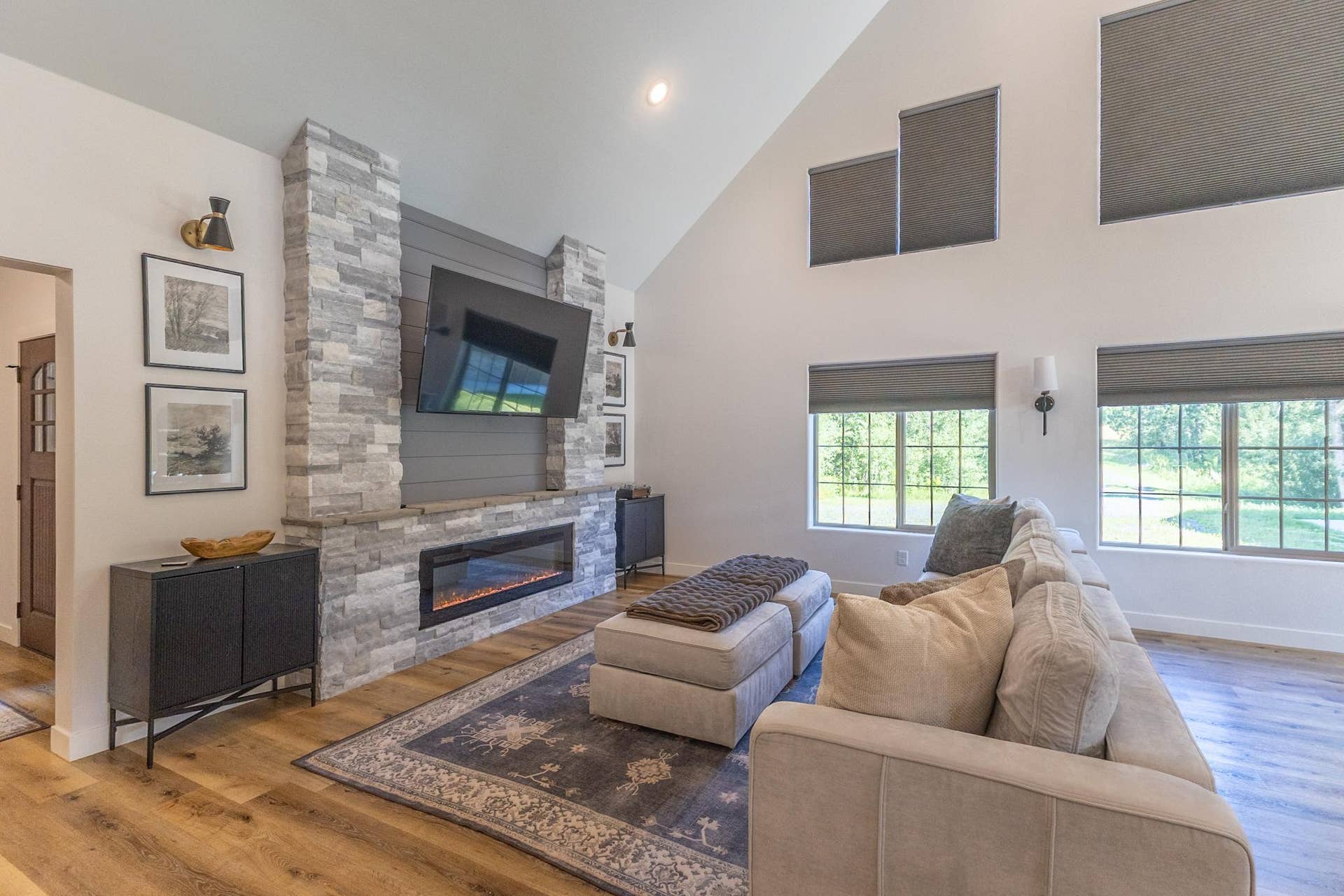 7639 Emerald Pines Drive NW, Bemidji, MN 56601 Feature wall