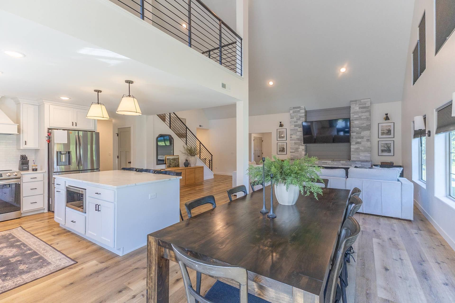7639 Emerald Pines Drive NW, Bemidji, MN 56601 Dining looking into main room-17.jpg