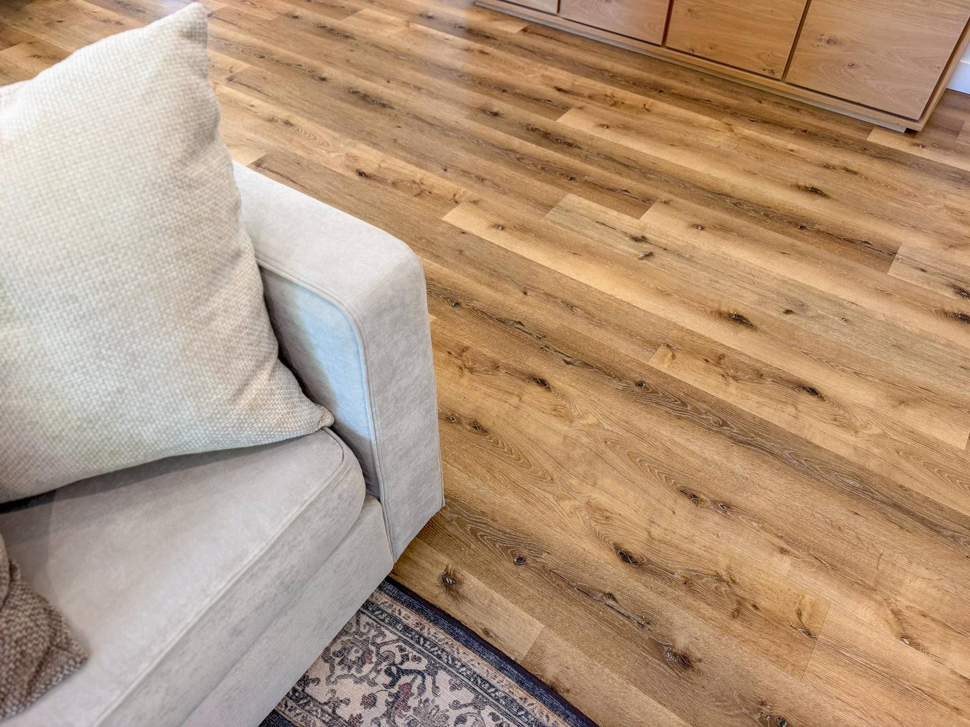 7639 Emerald Pines Drive NW, Bemidji, MN 56601 Floor feature-9.jpg