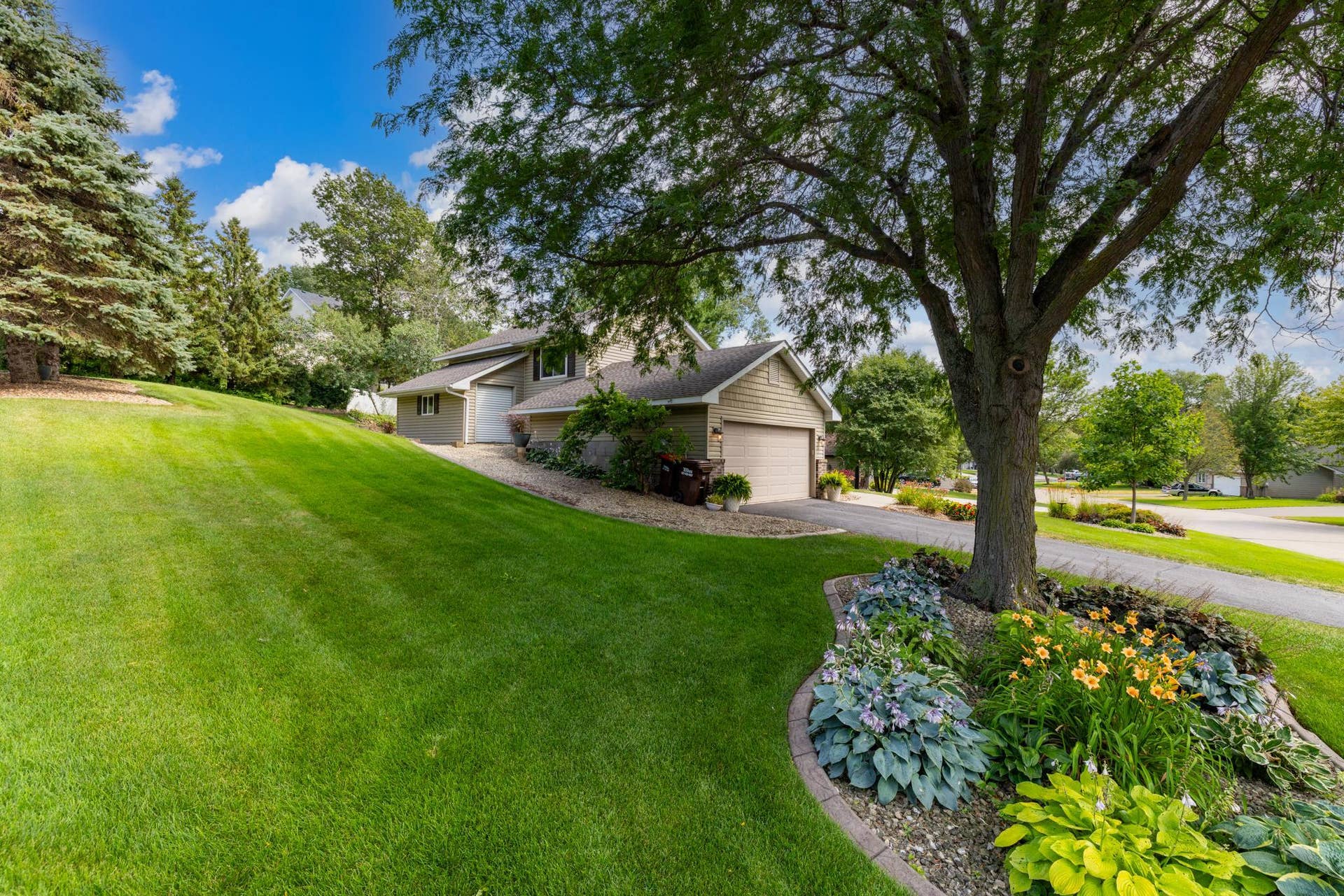 9005 Jensen Avenue S, Cottage Grove, MN 55016 HT8A0635-Edit.jpg