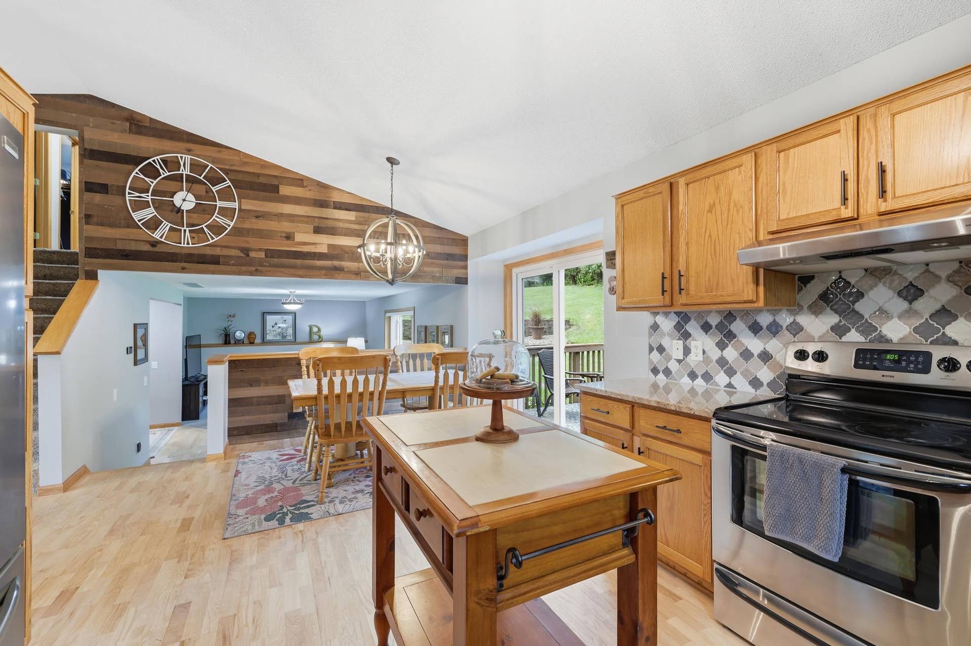 9005 Jensen Avenue S, Cottage Grove, MN 55016 9005 Jensen Avenue S, Cottage Grove, MN 55016