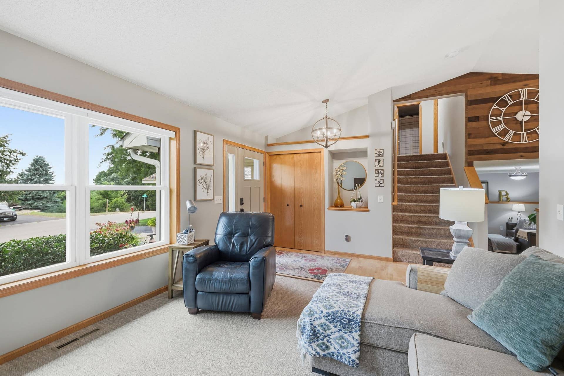 9005 Jensen Avenue S, Cottage Grove, MN 55016 9005 Jensen Avenue S, Cottage Grove, MN 55016